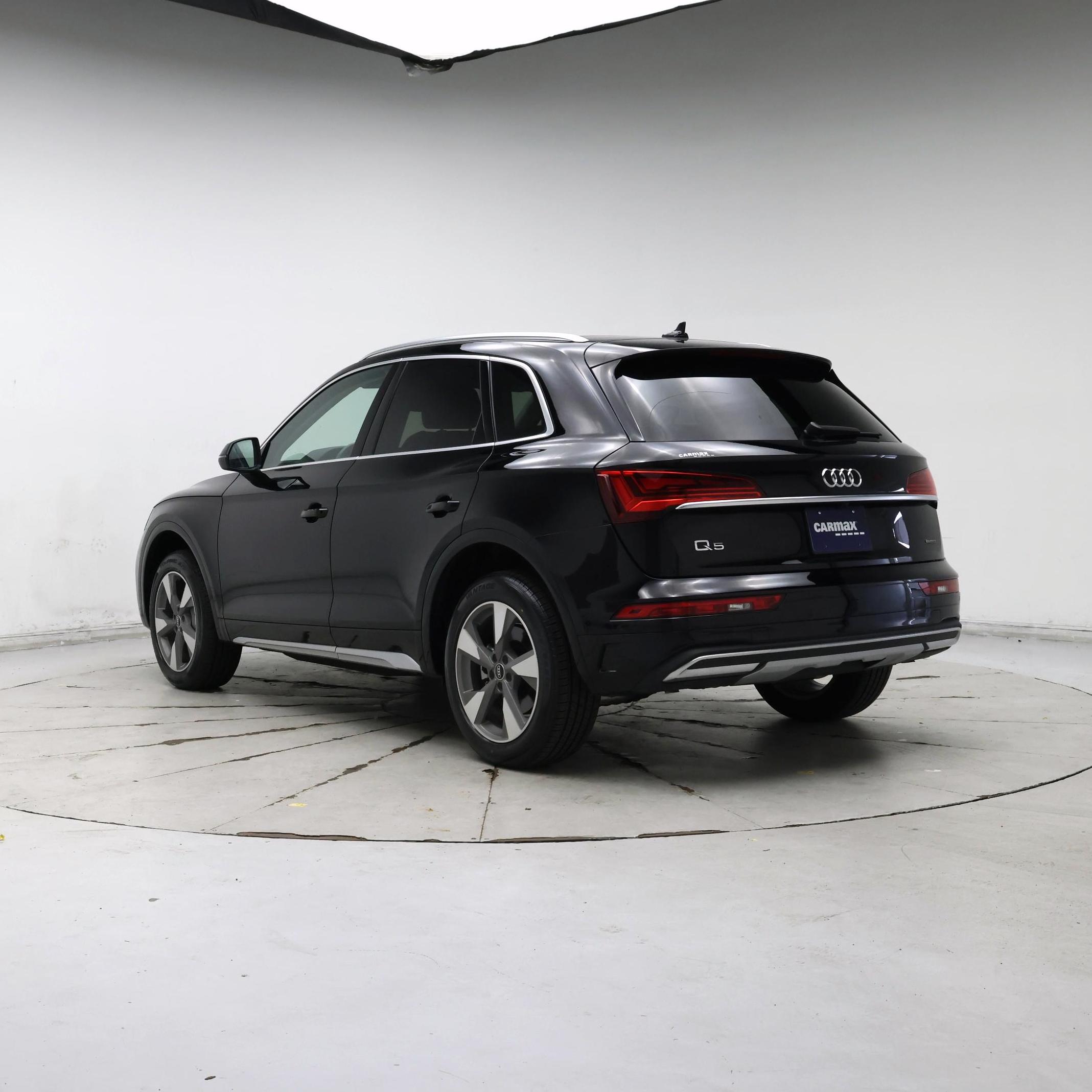Thumbnail: 2023 Audi Q5 - 2