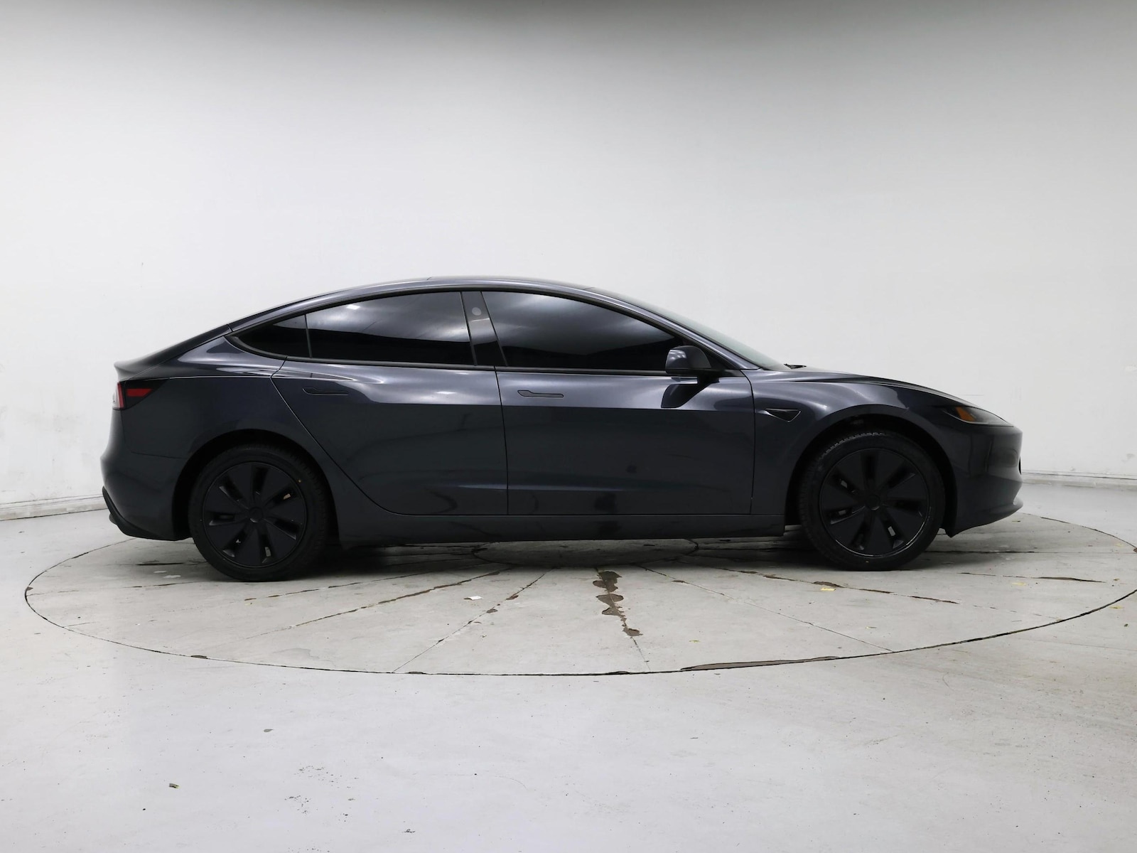 2025 Tesla Model 3 Long Range - Photo 8