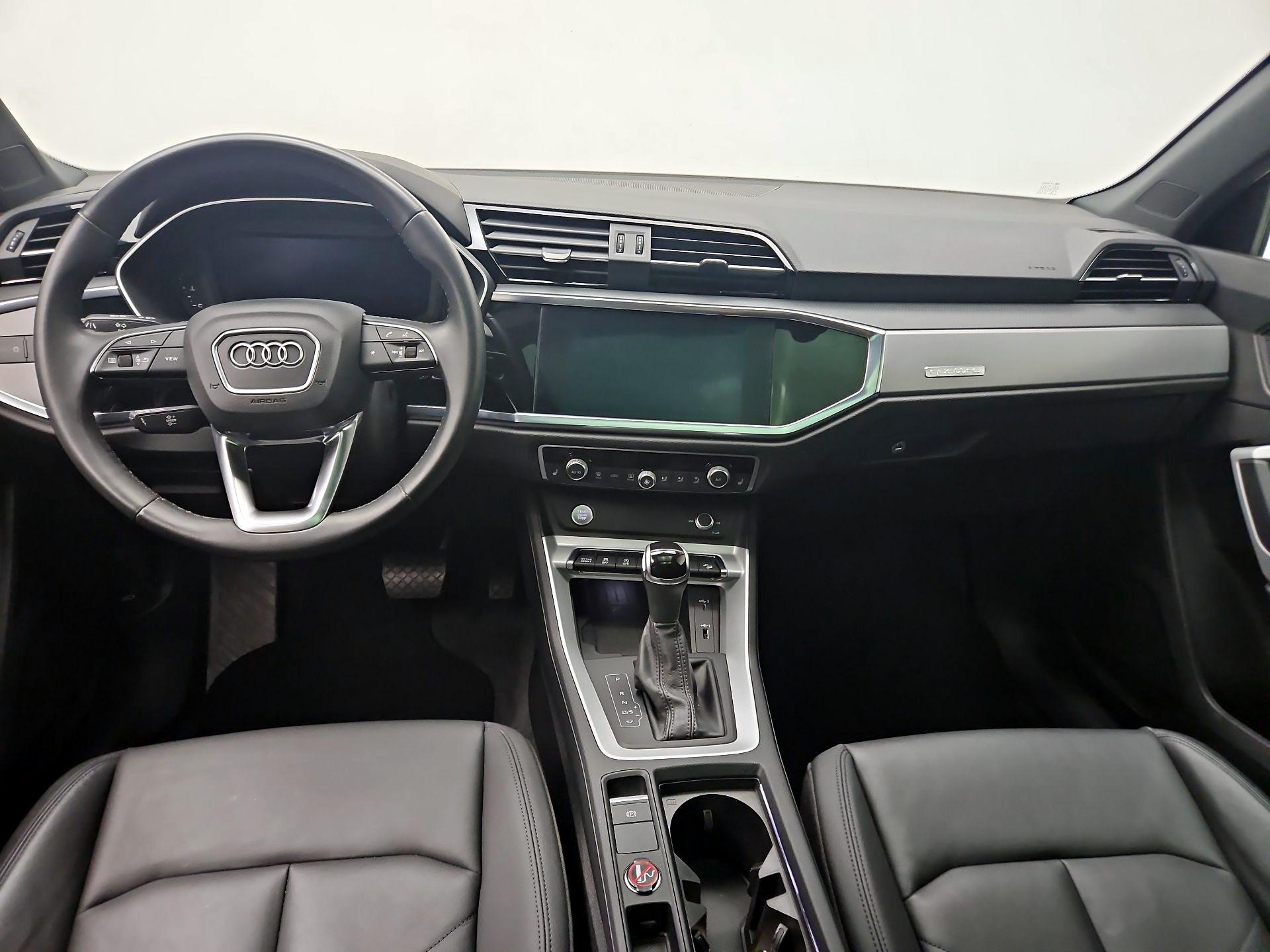 Thumbnail: 2020 Audi Q3 - 9