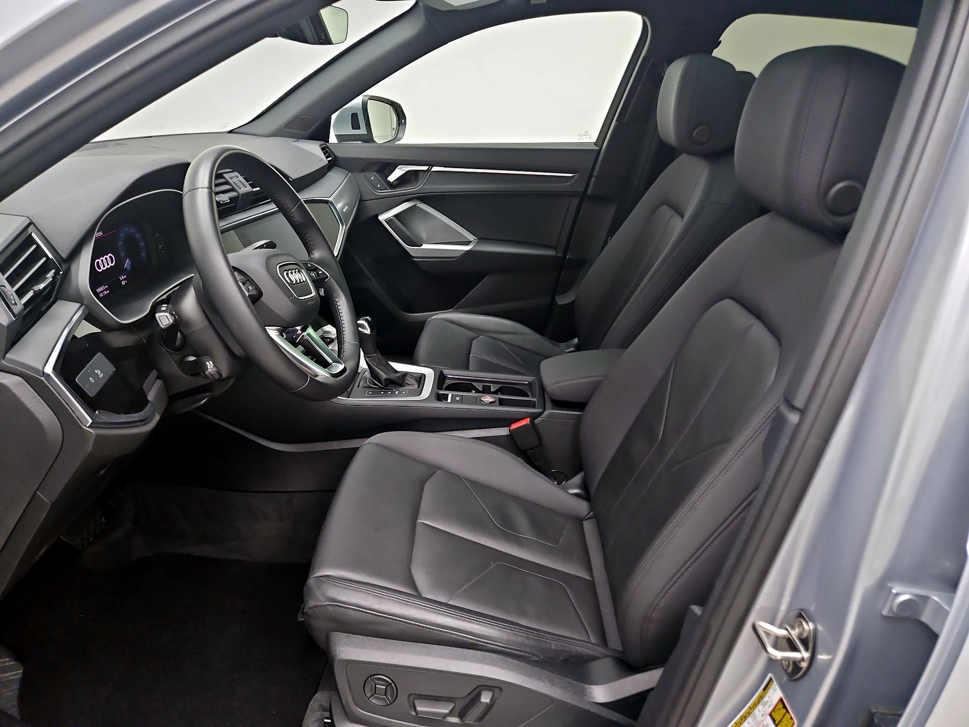 Thumbnail: 2020 Audi Q3 - 11