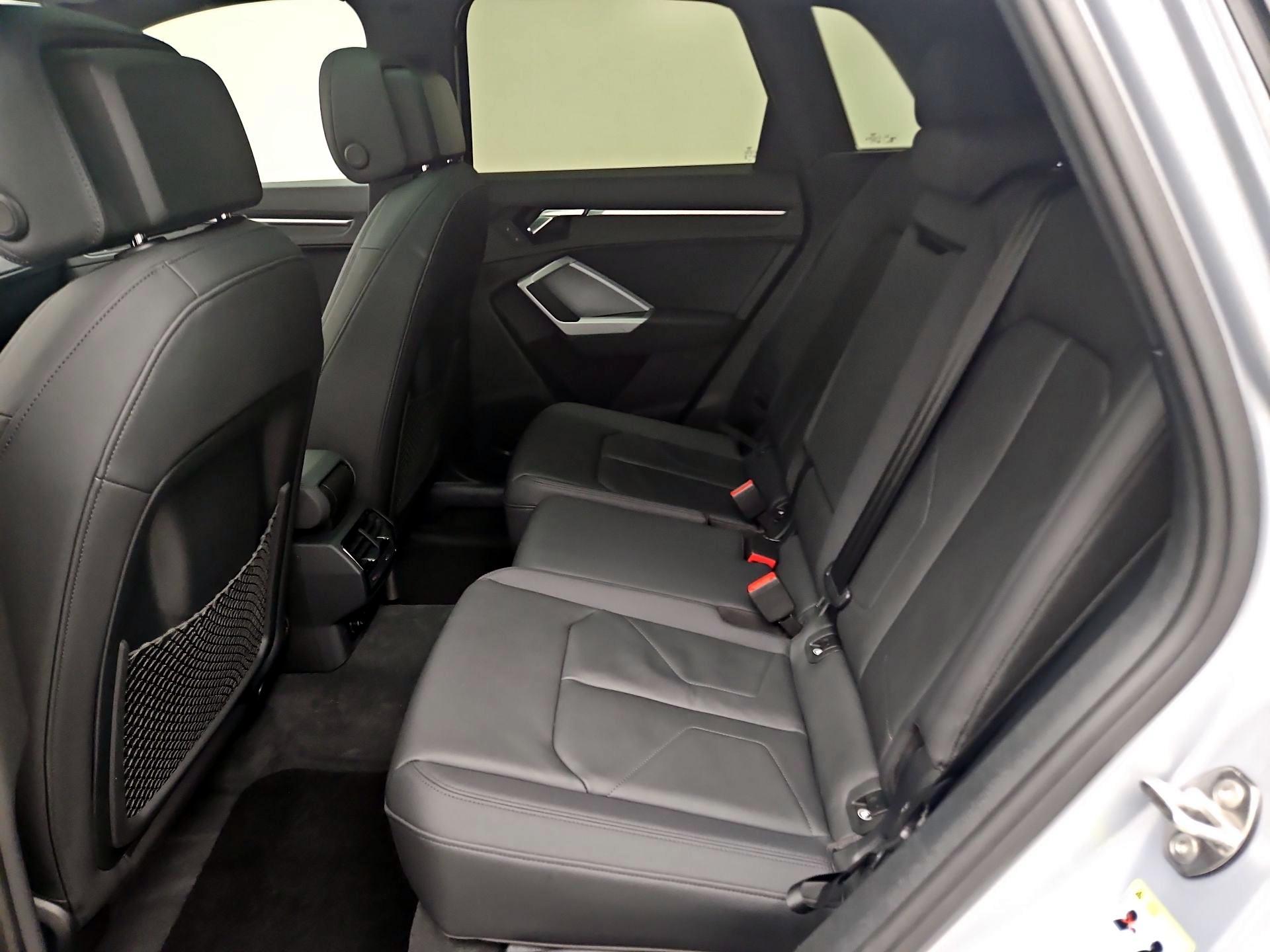 Thumbnail: 2020 Audi Q3 - 20