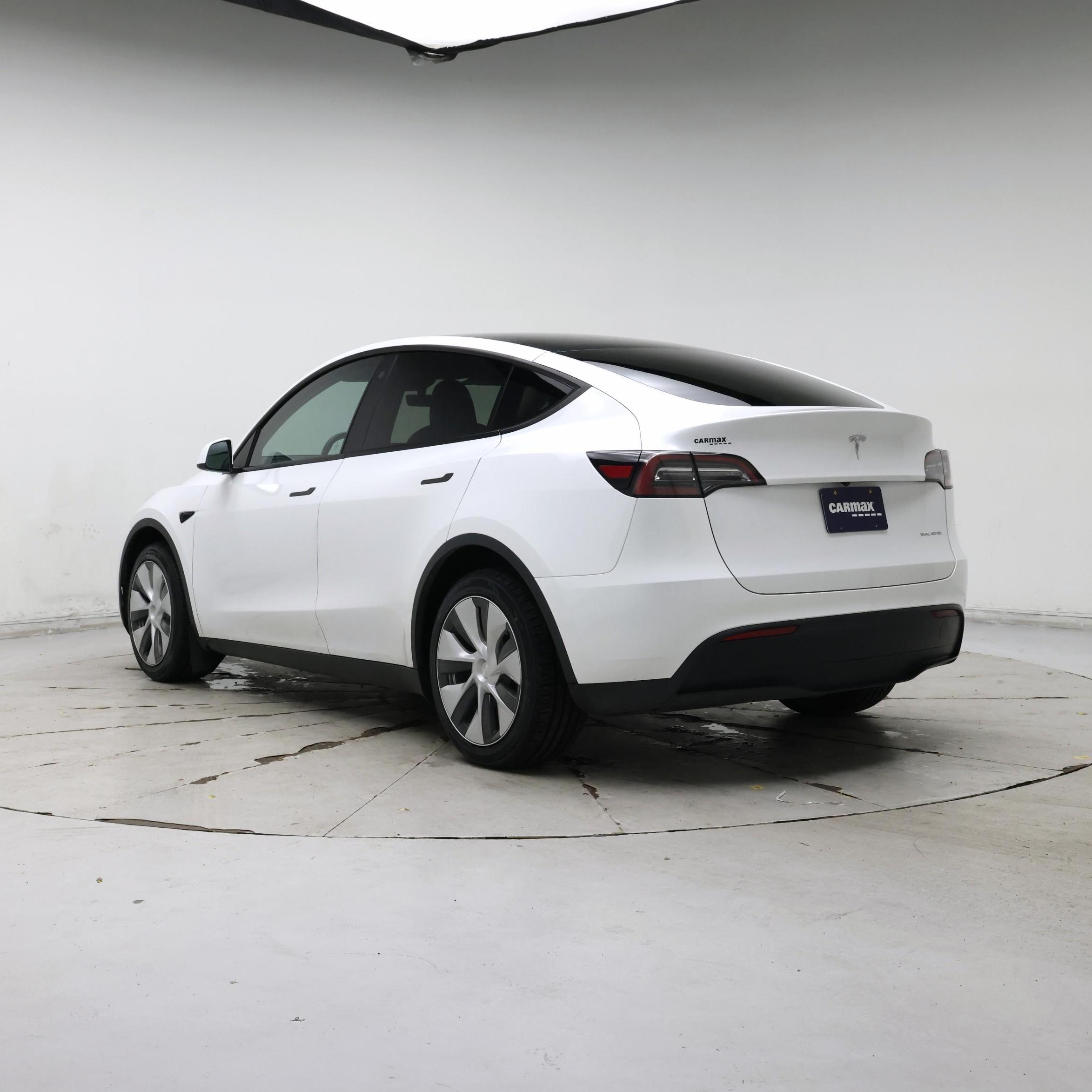 Thumbnail: 2023 Tesla Model Y - 2