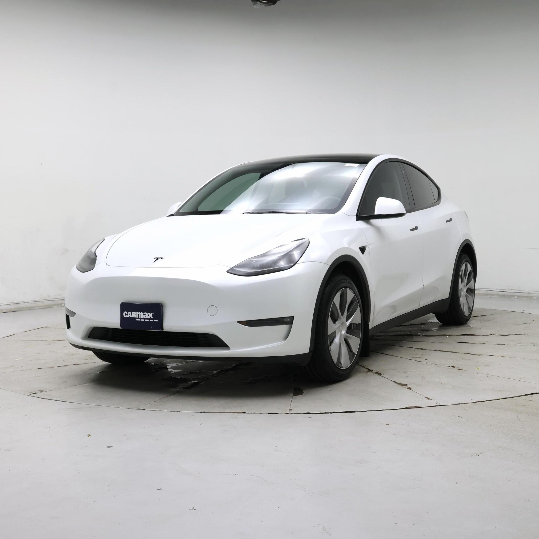 Thumbnail: 2023 Tesla Model Y - 4
