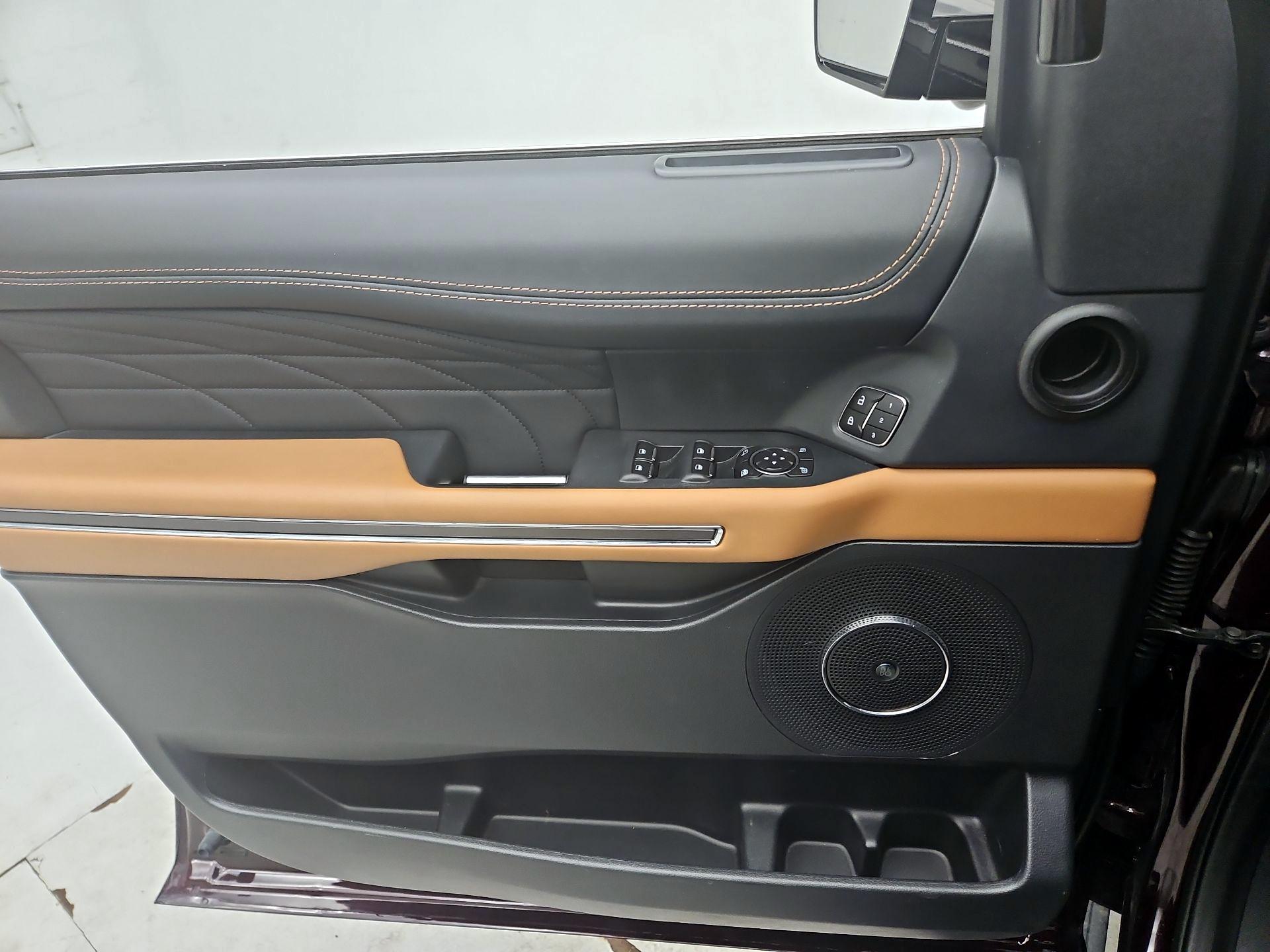 Thumbnail: 2024 Ford Expedition - 12