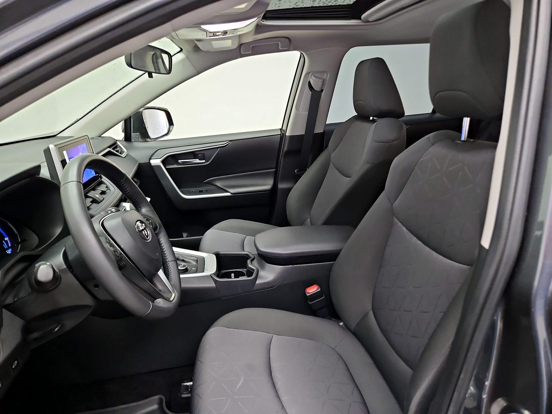 Thumbnail: 2025 Toyota RAV4 - 11
