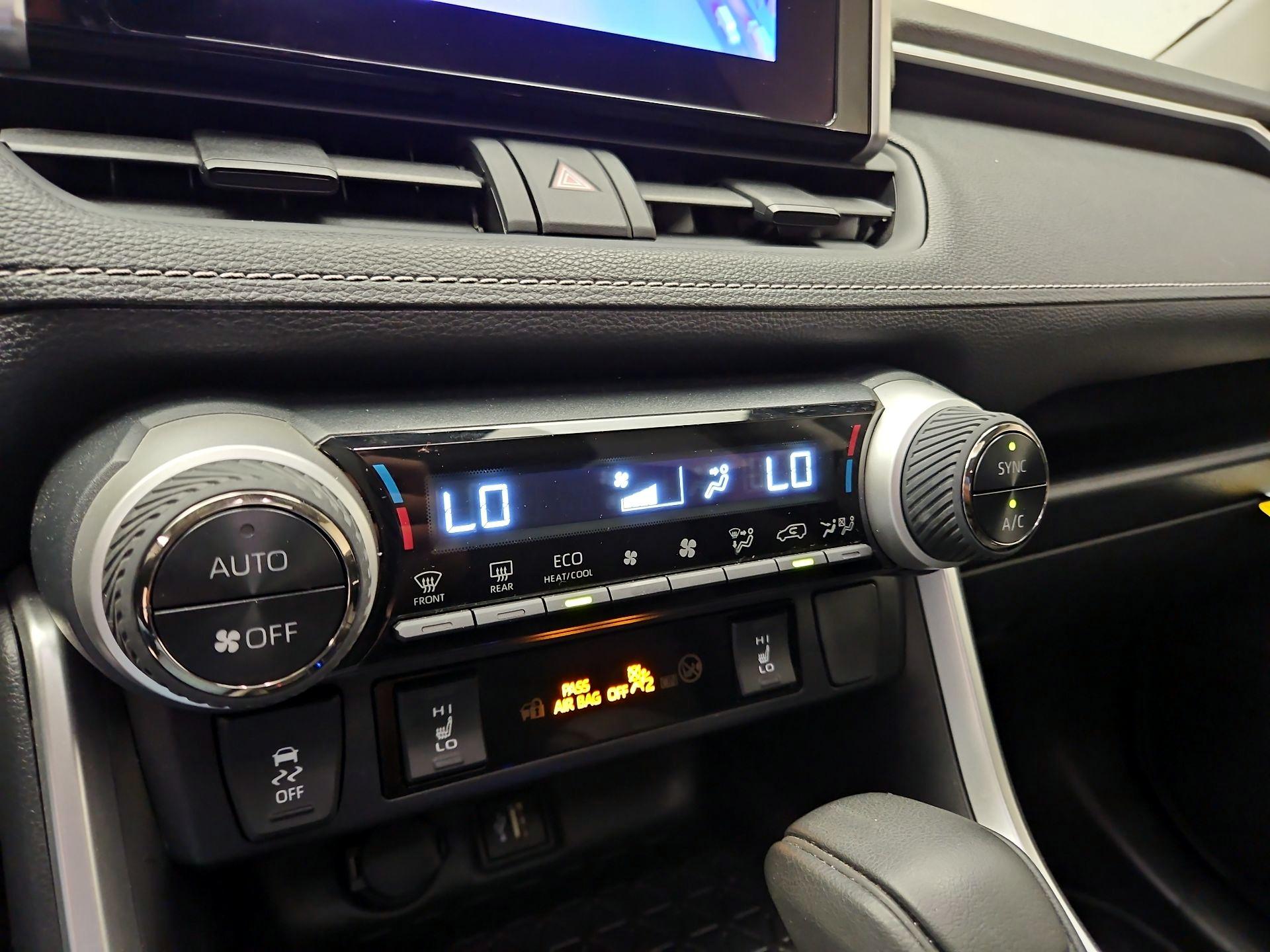 Thumbnail: 2025 Toyota RAV4 - 16