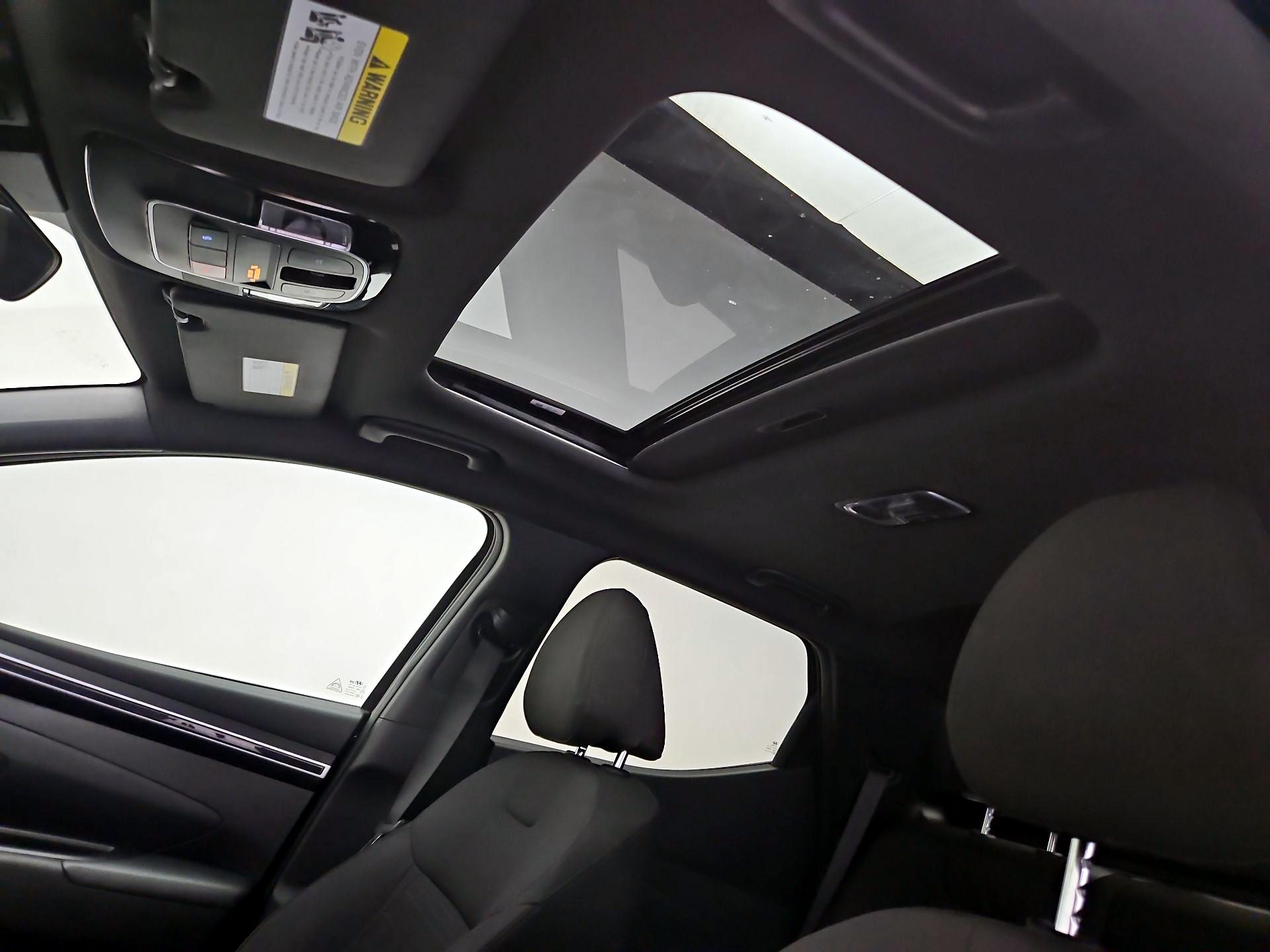 Thumbnail: 2023 Hyundai Santa Cruz - 18