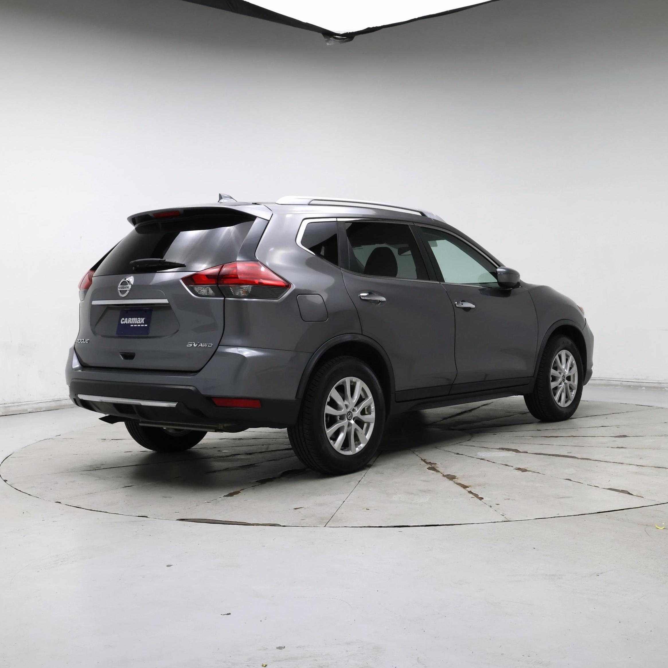 Thumbnail: 2017 Nissan Rogue - 8