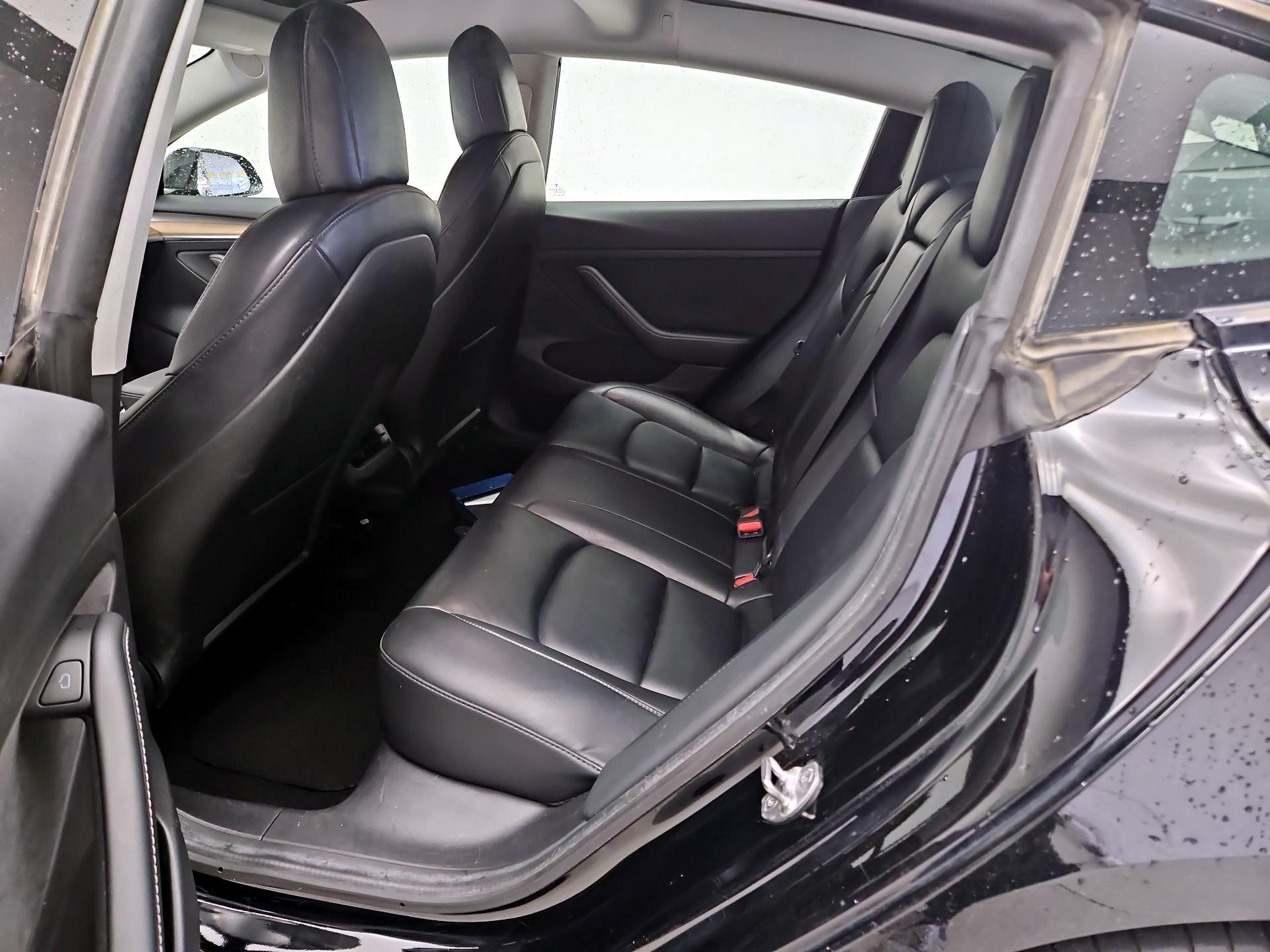 Thumbnail: 2021 Tesla Model 3 - 18