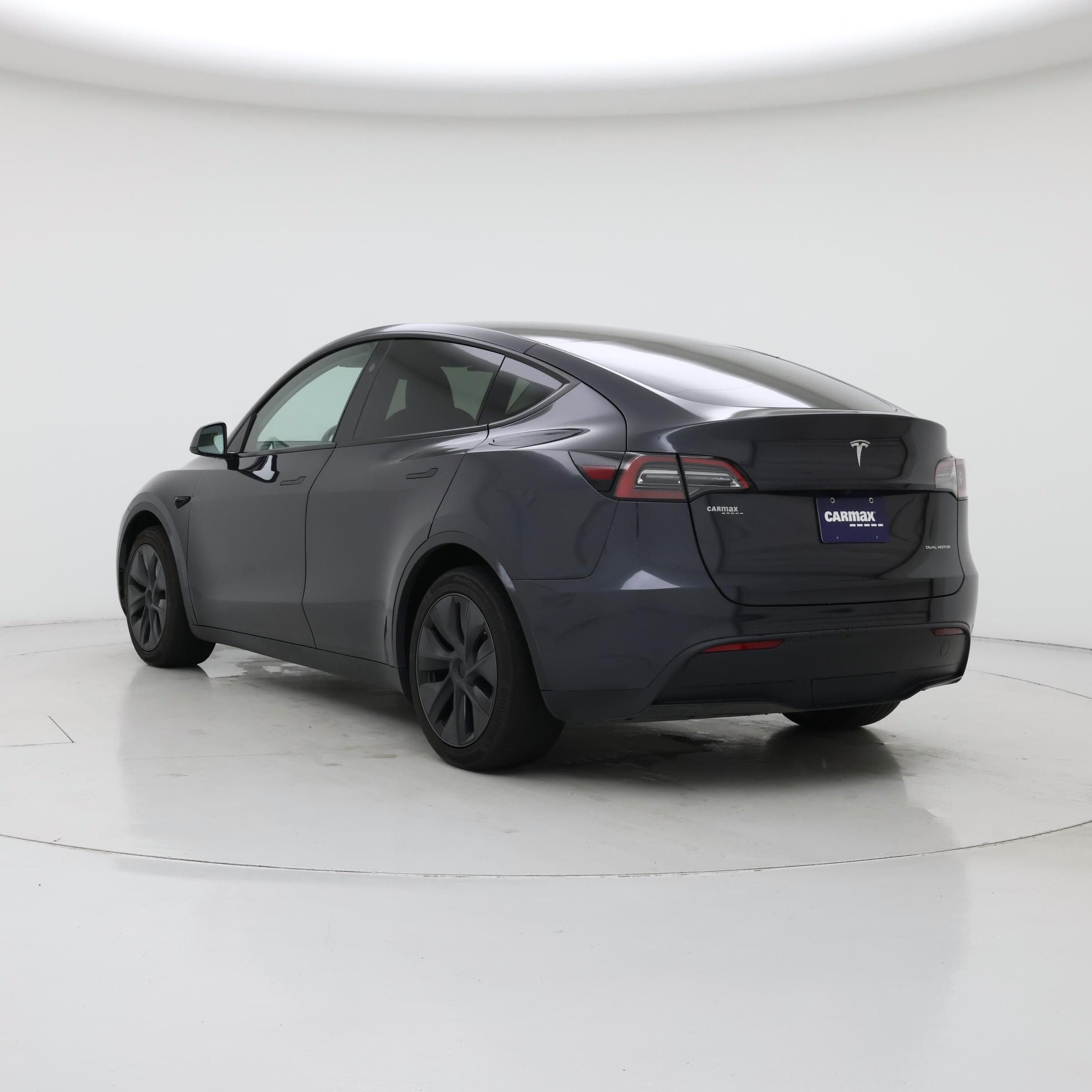 Thumbnail: 2025 Tesla Model Y - 2