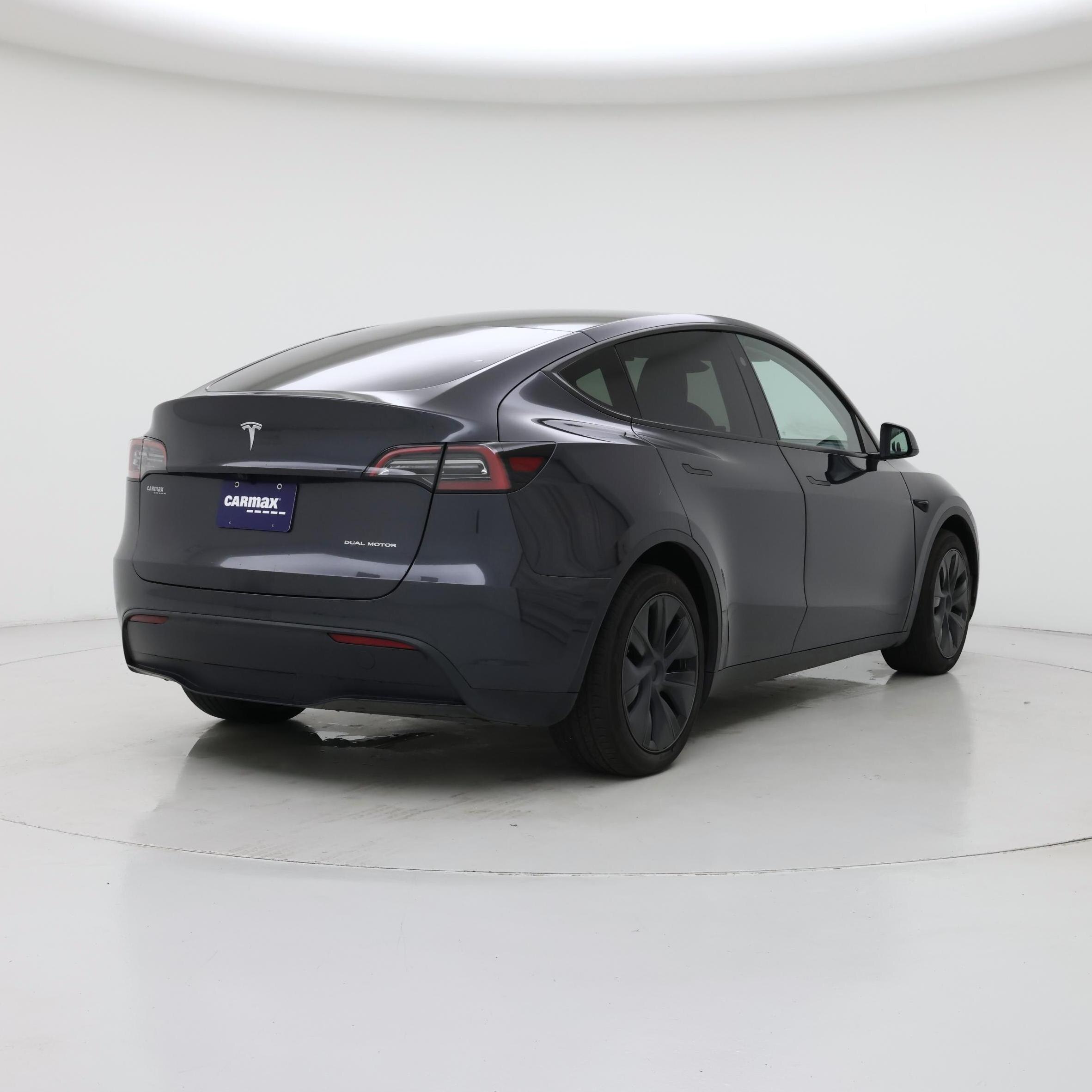 Thumbnail: 2025 Tesla Model Y - 8