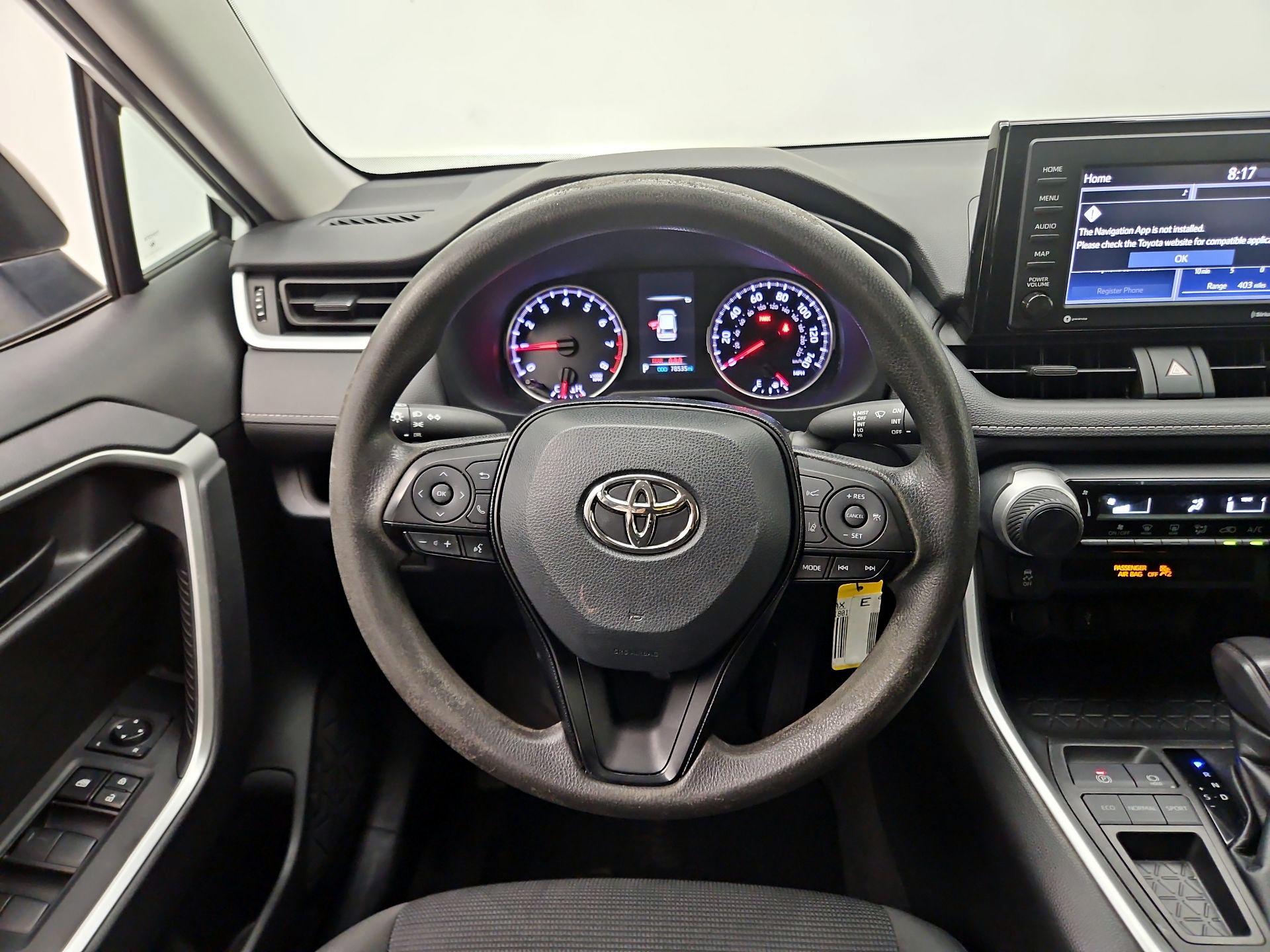 Thumbnail: 2021 Toyota RAV4 - 10