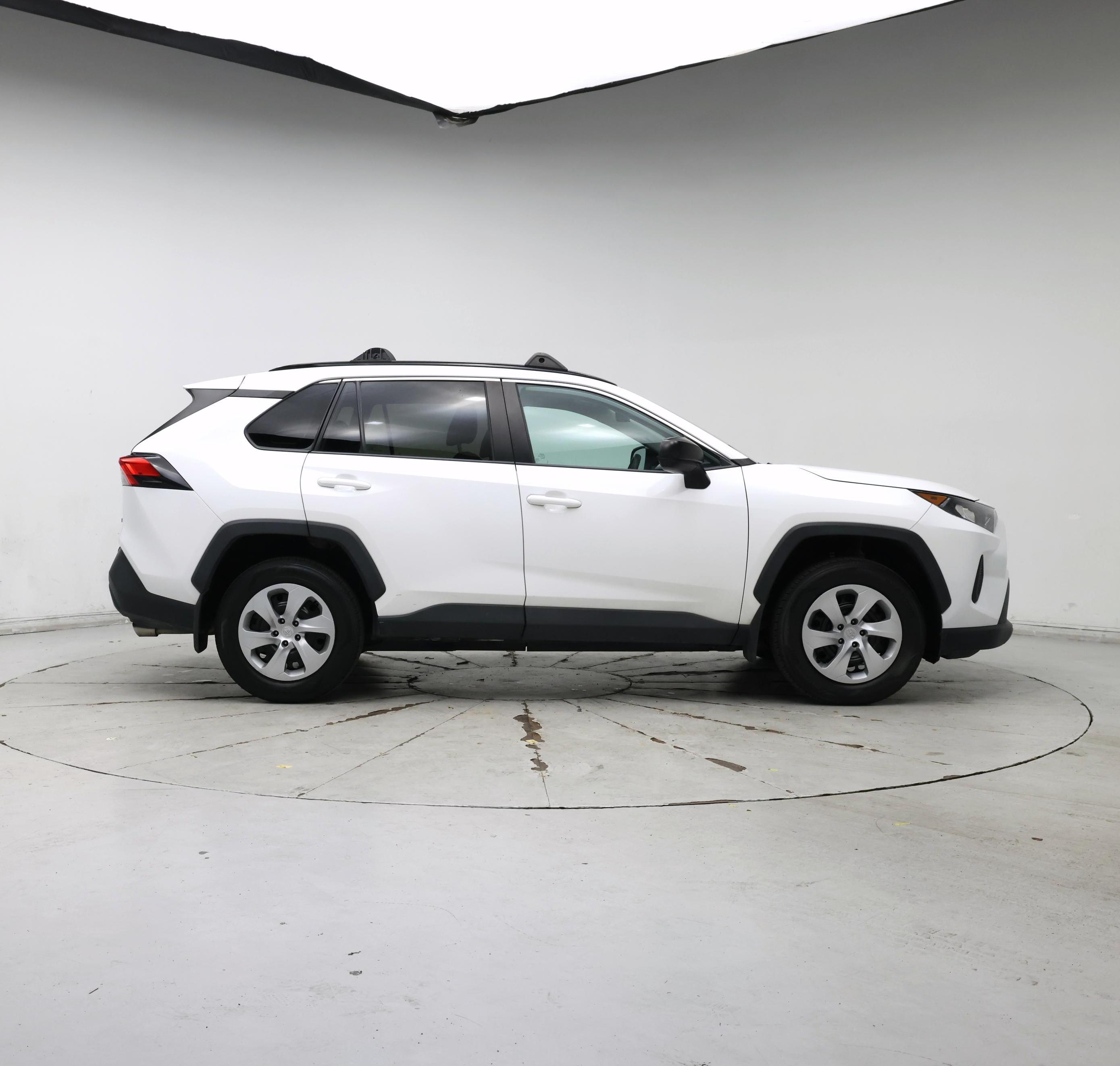Thumbnail: 2021 Toyota RAV4 - 7