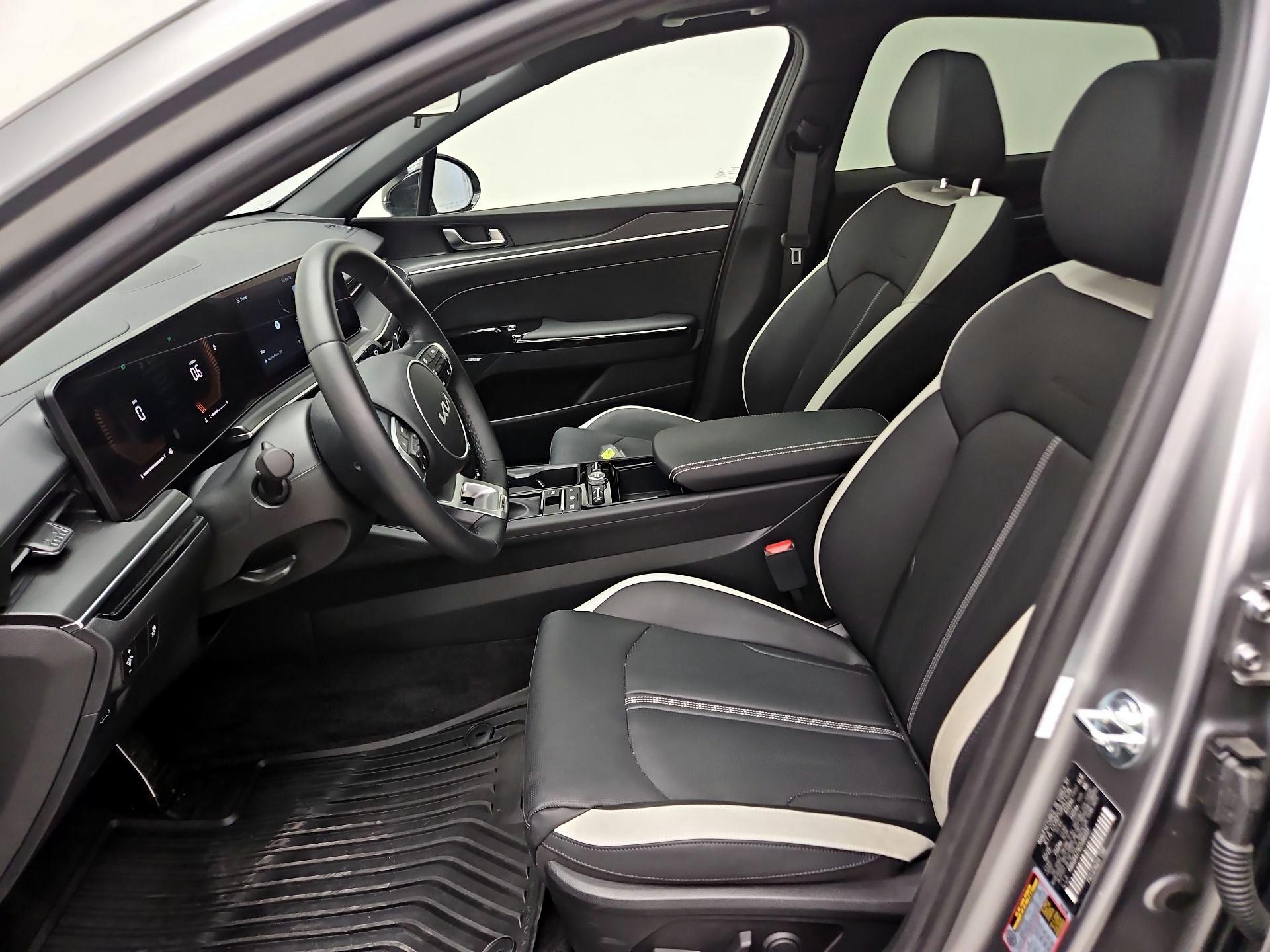 Thumbnail: 2025 Kia K5 - 11
