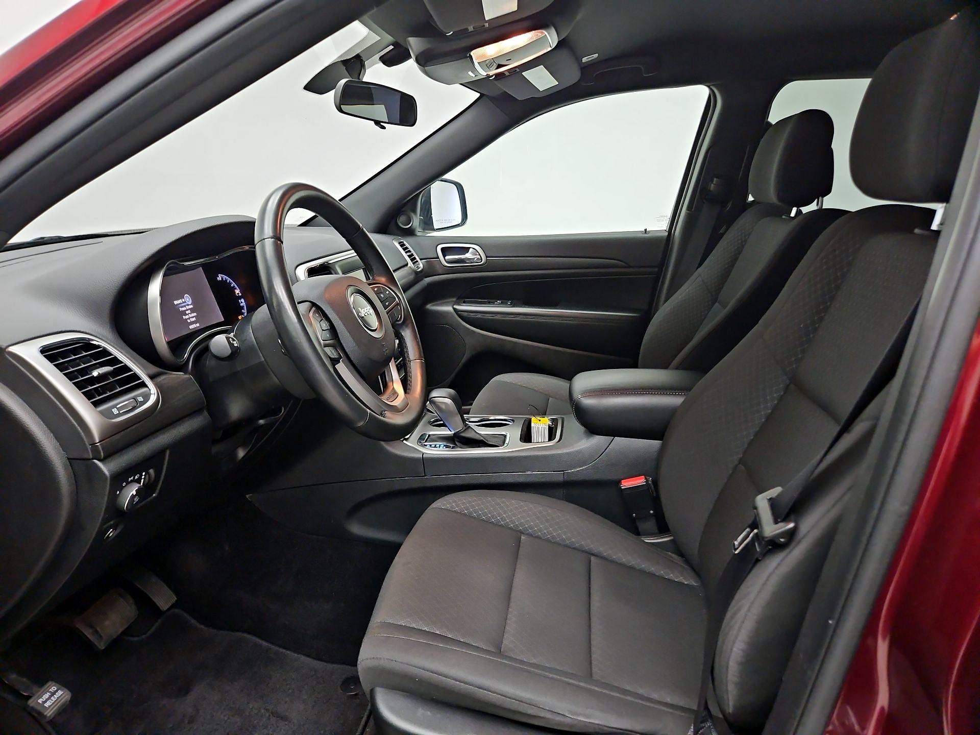 Thumbnail: 2018 Jeep Grand Cherokee - 11