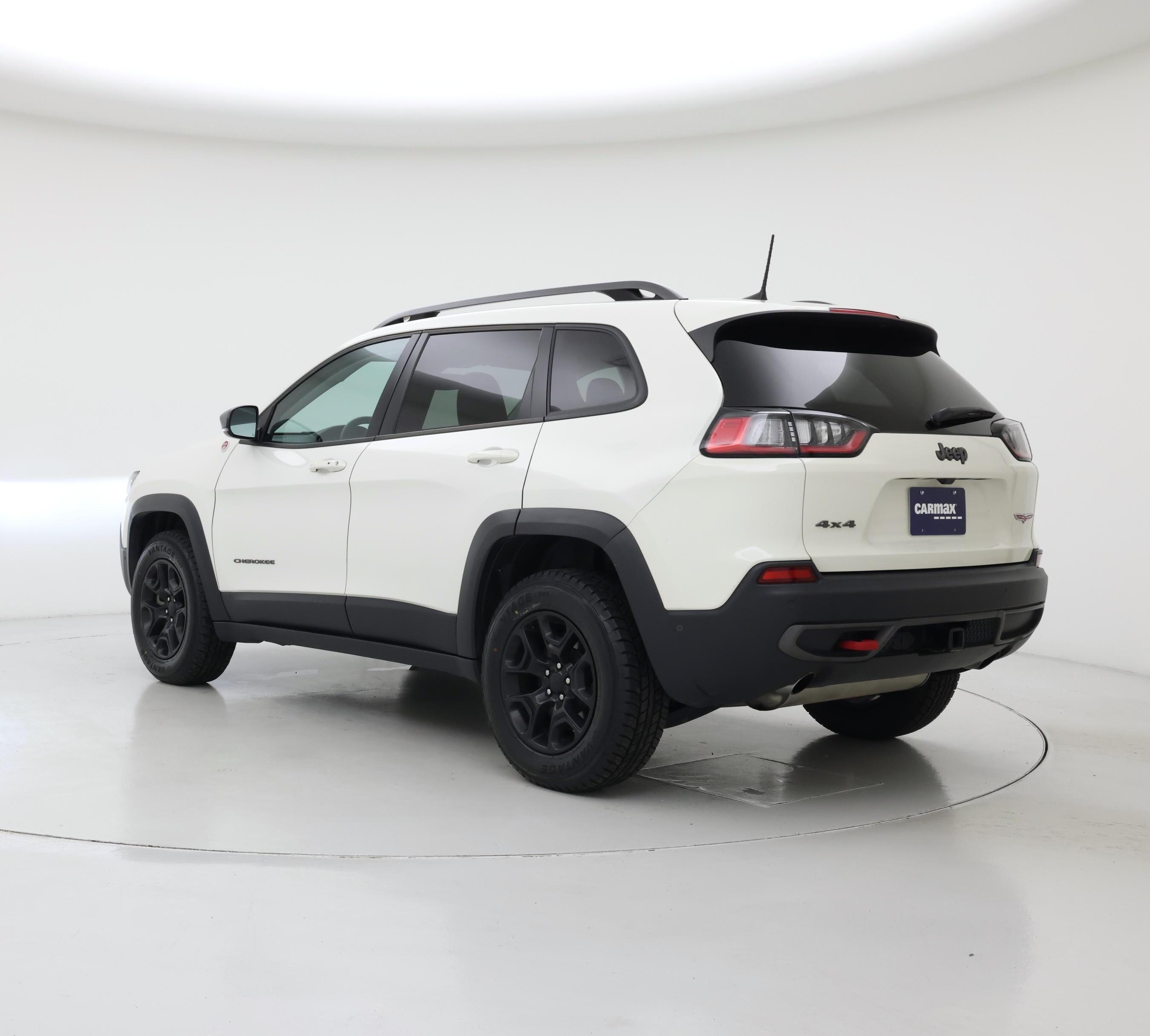 Thumbnail: 2019 Jeep Cherokee - 2