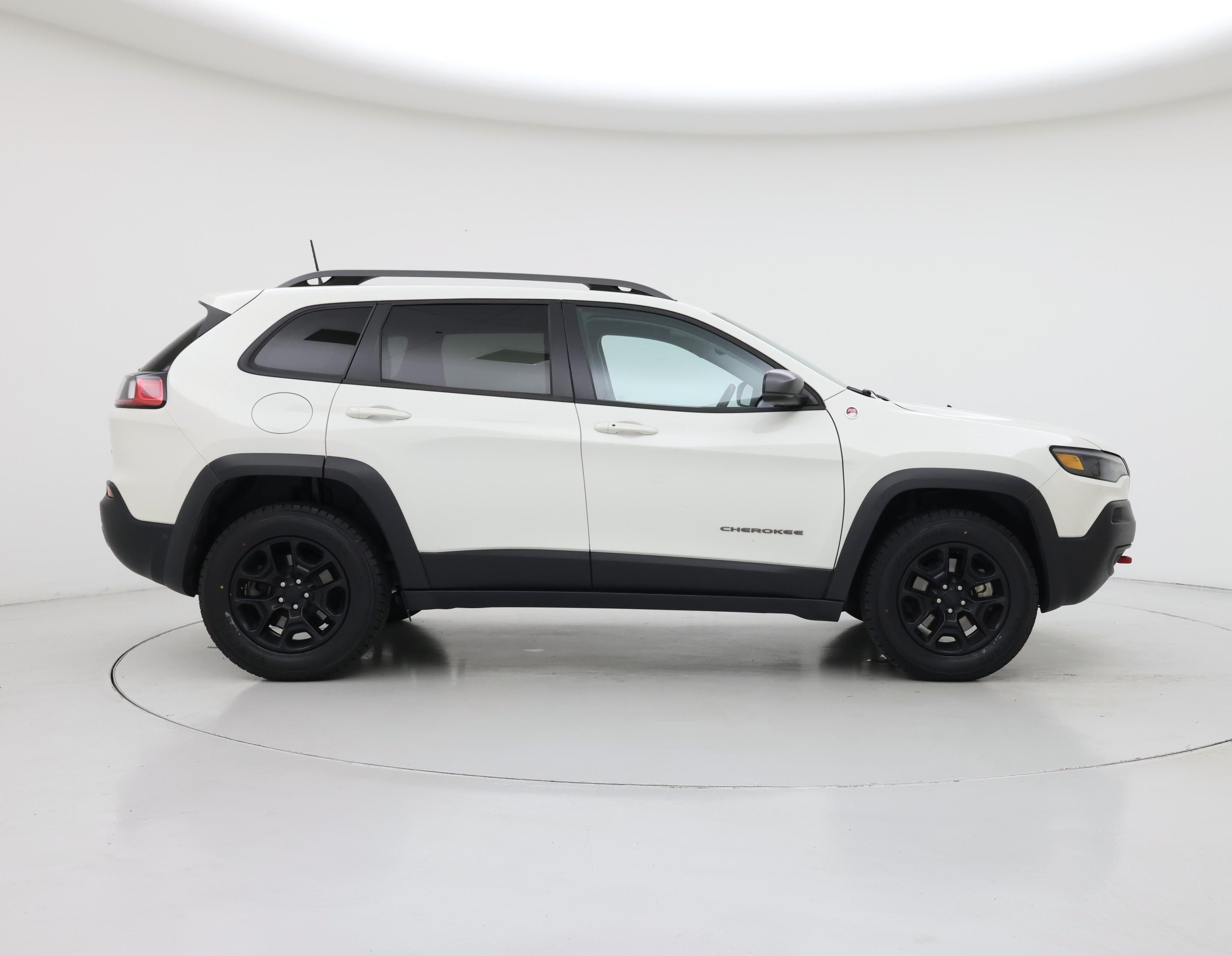 Thumbnail: 2019 Jeep Cherokee - 7