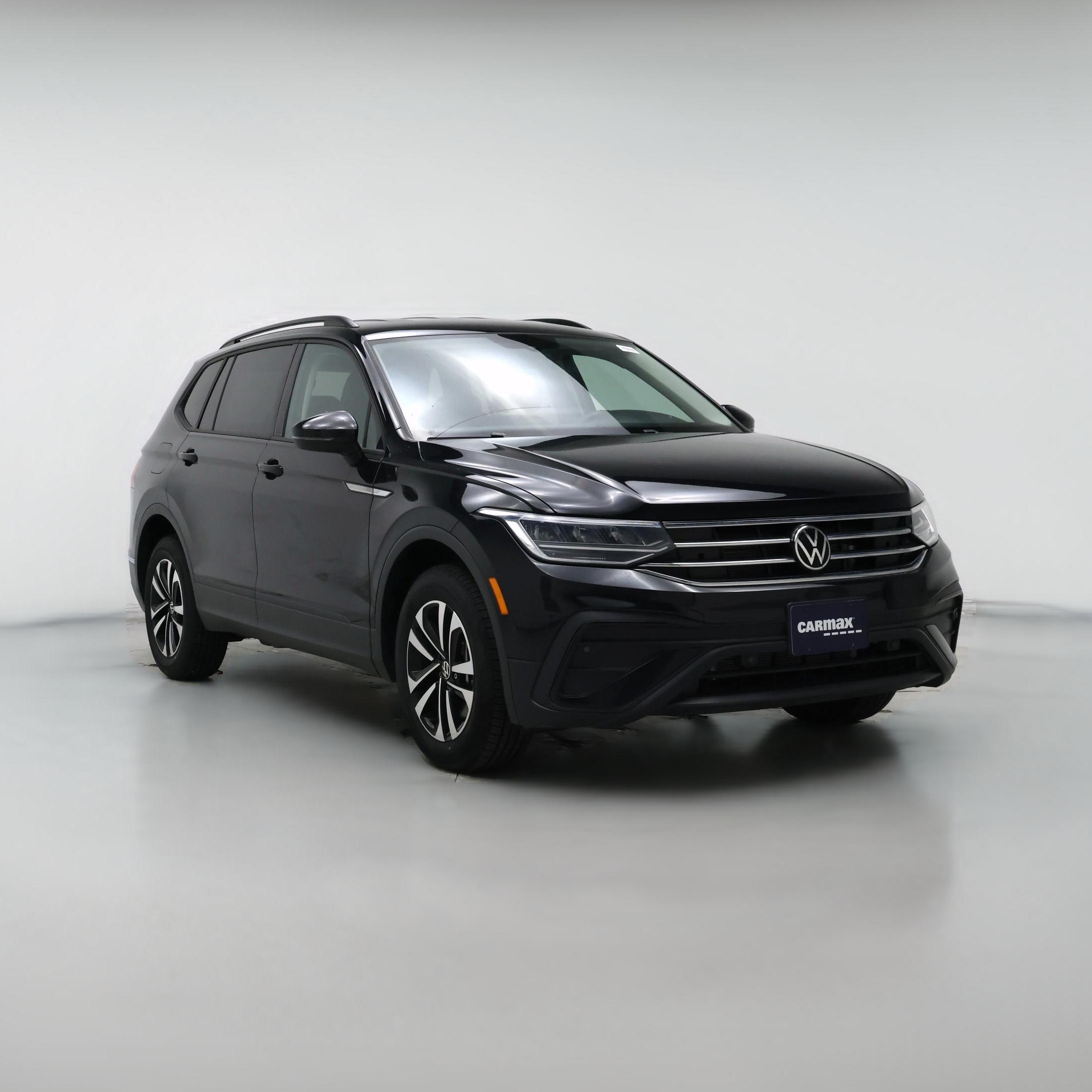 Thumbnail: 2023 Volkswagen Tiguan - 1