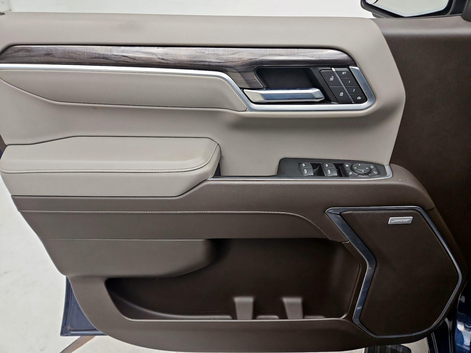 2022 Chevrolet Silverado 1500 LTZ - Photo 13