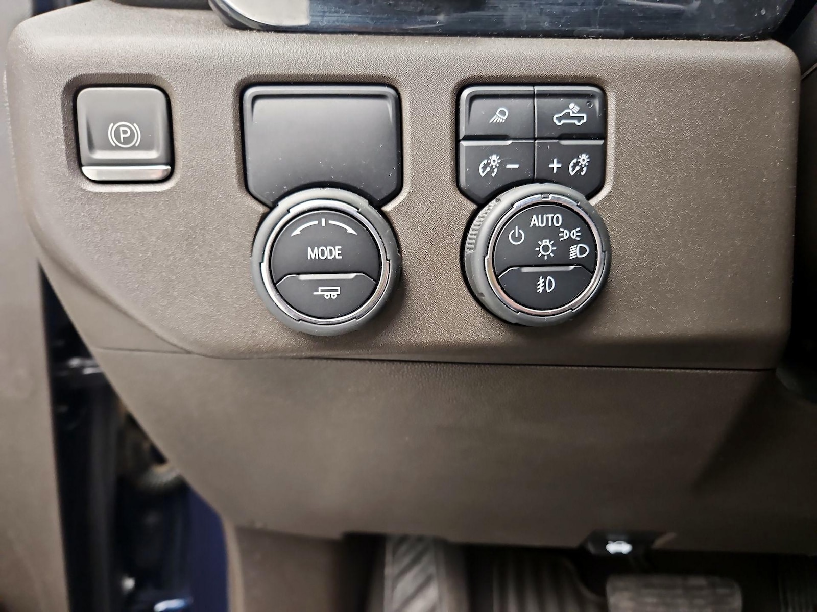 2022 Chevrolet Silverado 1500 LTZ - Photo 14
