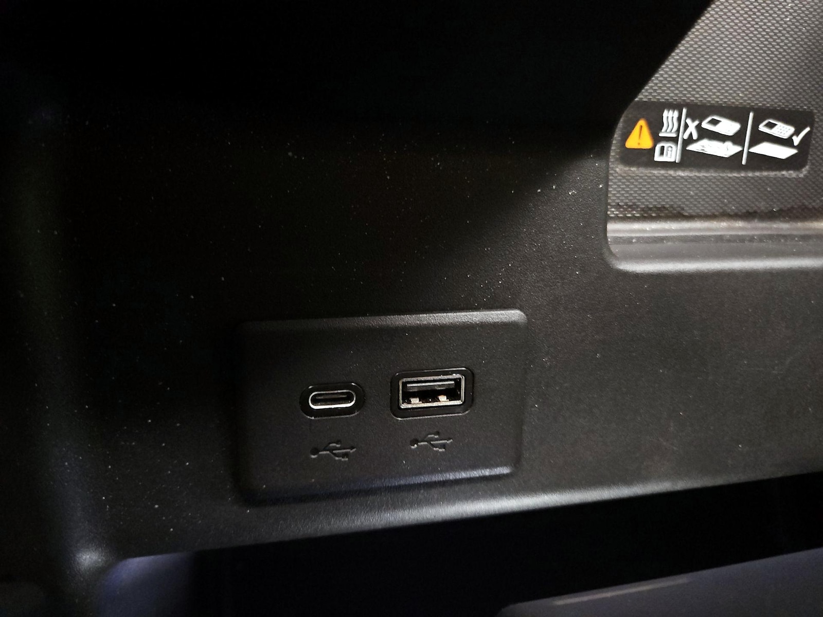 2022 Chevrolet Silverado 1500 LTZ - Photo 19