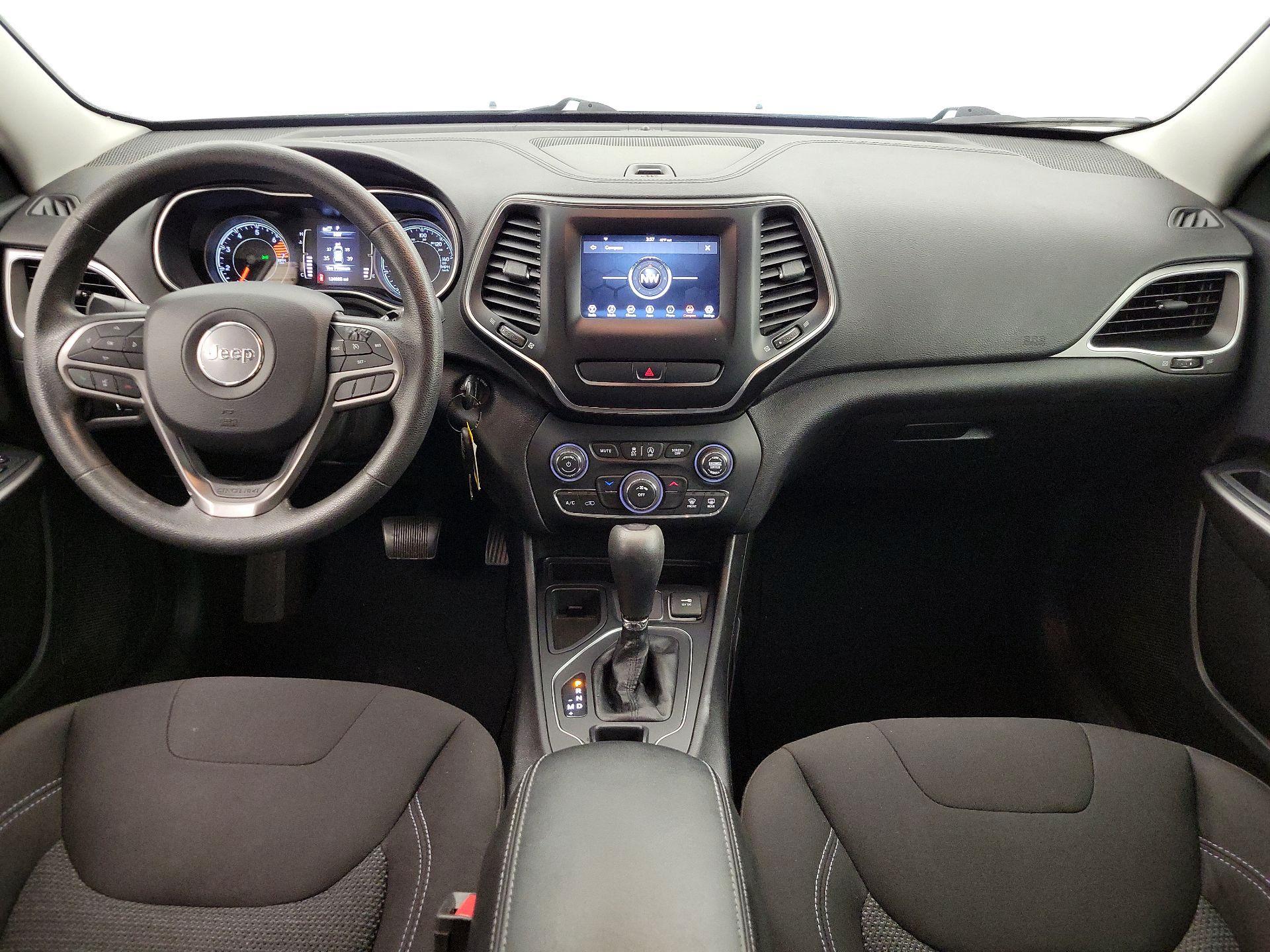 Thumbnail: 2019 Jeep Cherokee - 9