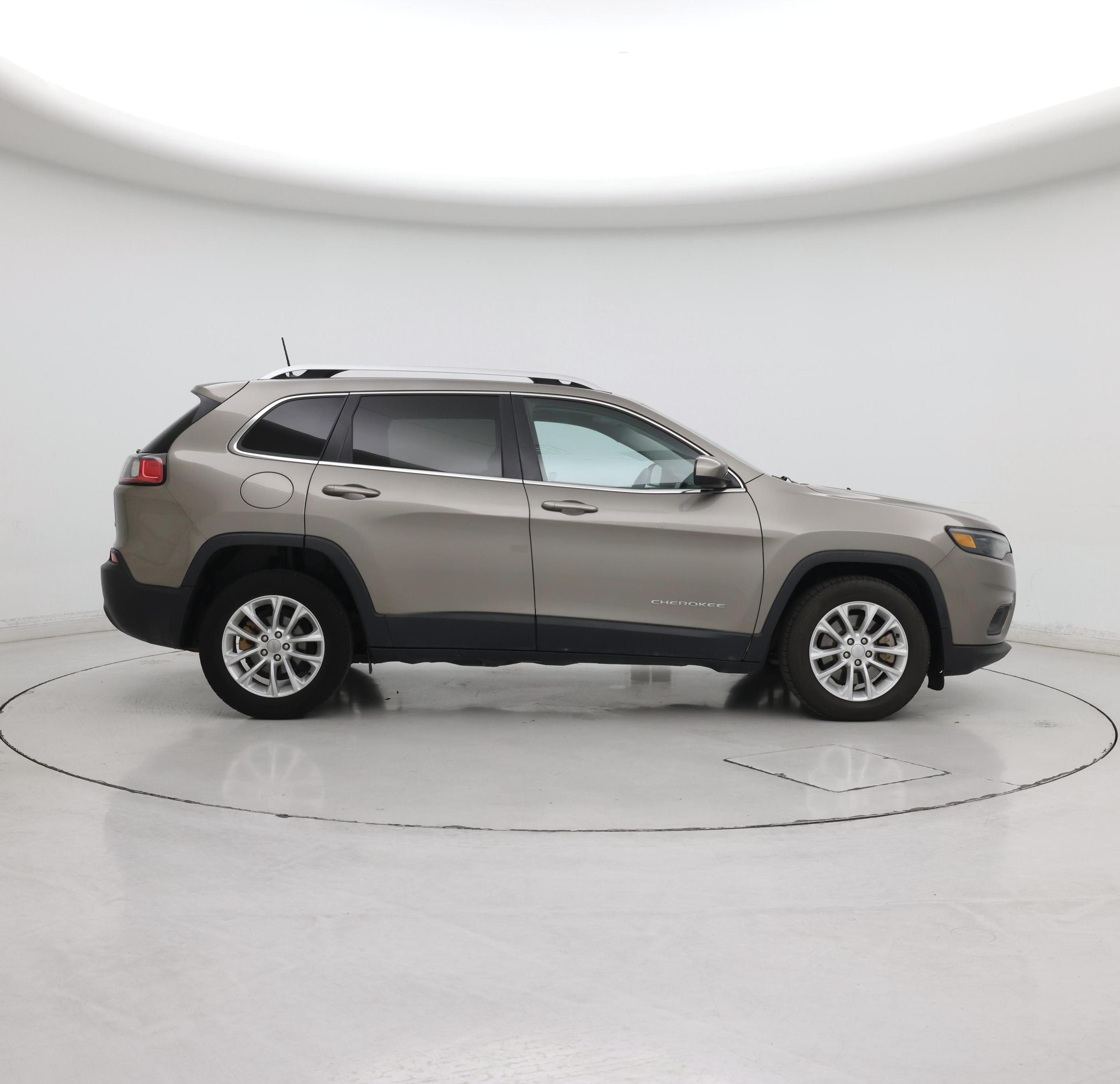 Thumbnail: 2019 Jeep Cherokee - 7