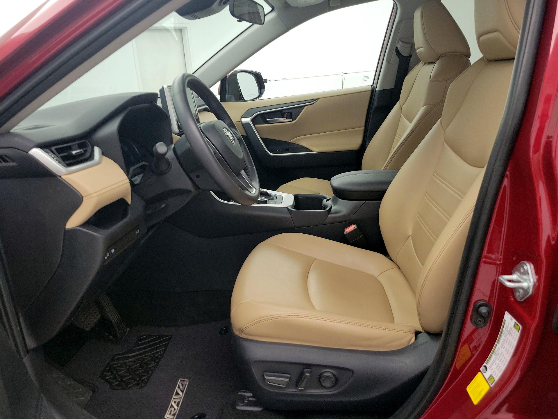 Thumbnail: 2024 Toyota RAV4 - 11