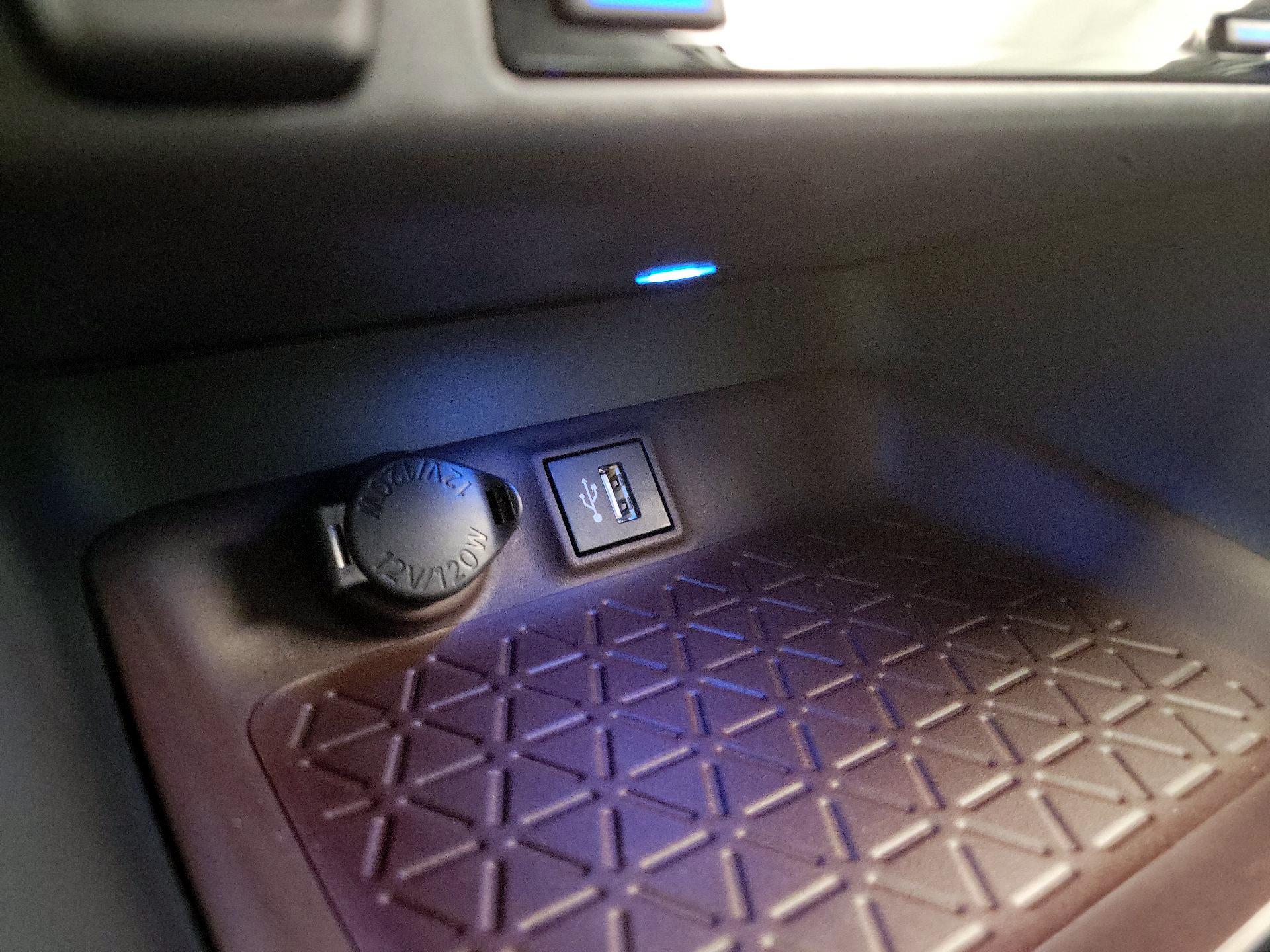 Thumbnail: 2025 Toyota RAV4 - 18