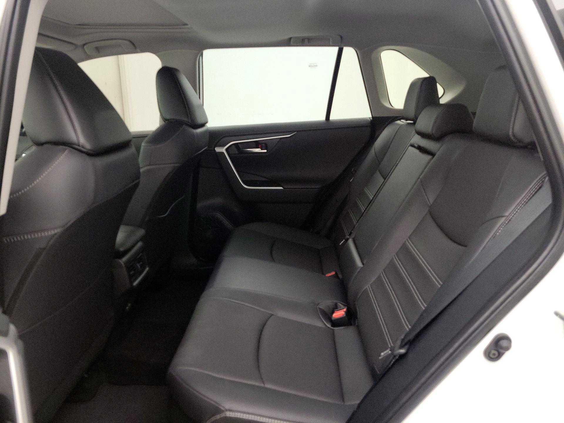 Thumbnail: 2025 Toyota RAV4 - 20