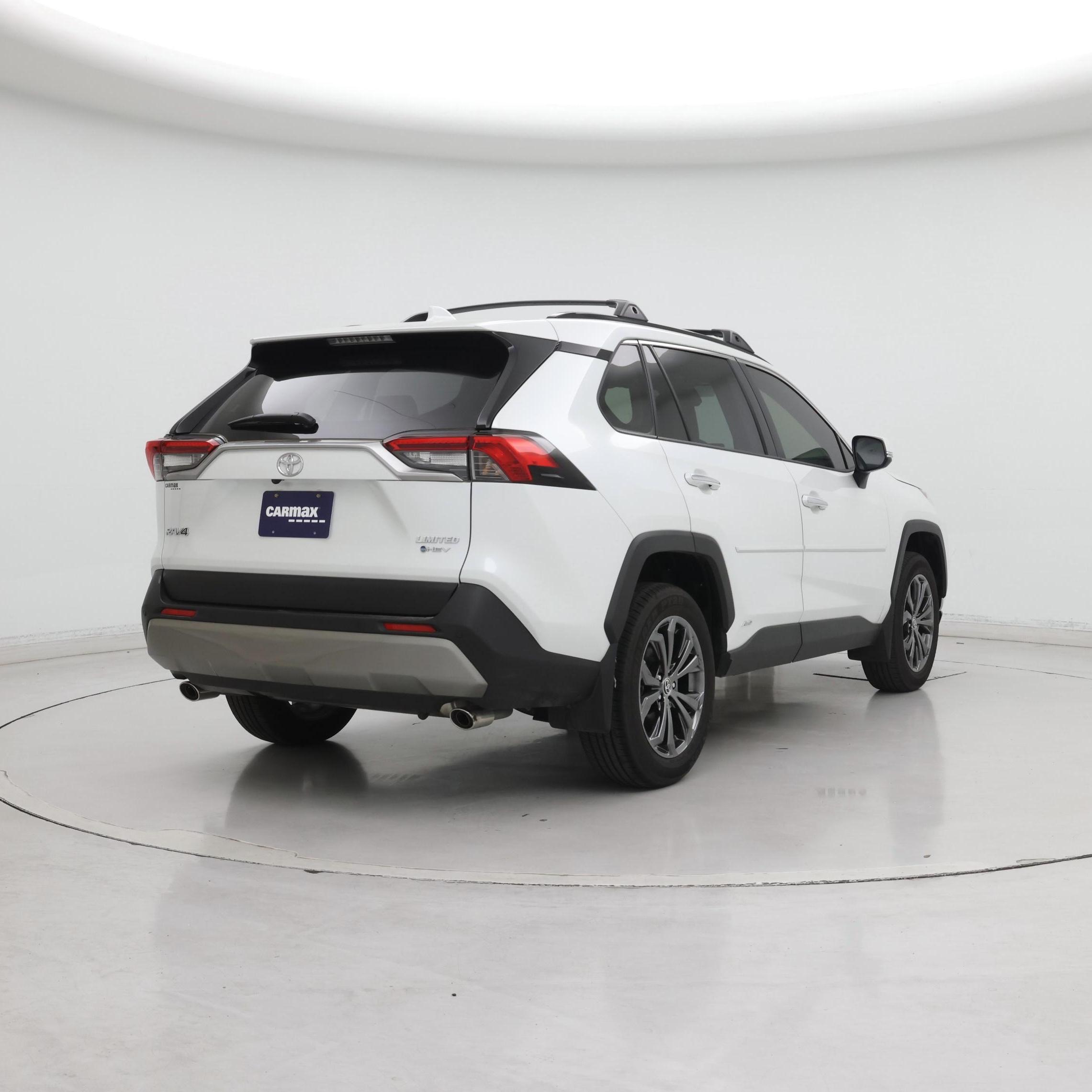 Thumbnail: 2025 Toyota RAV4 - 8