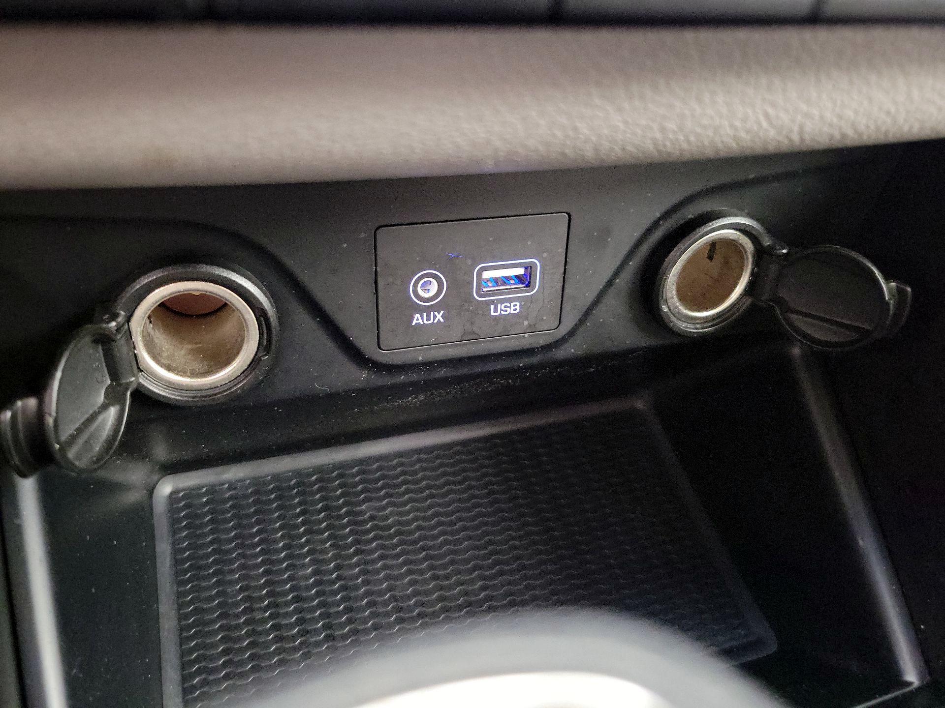 Thumbnail: 2020 Hyundai Tucson - 18