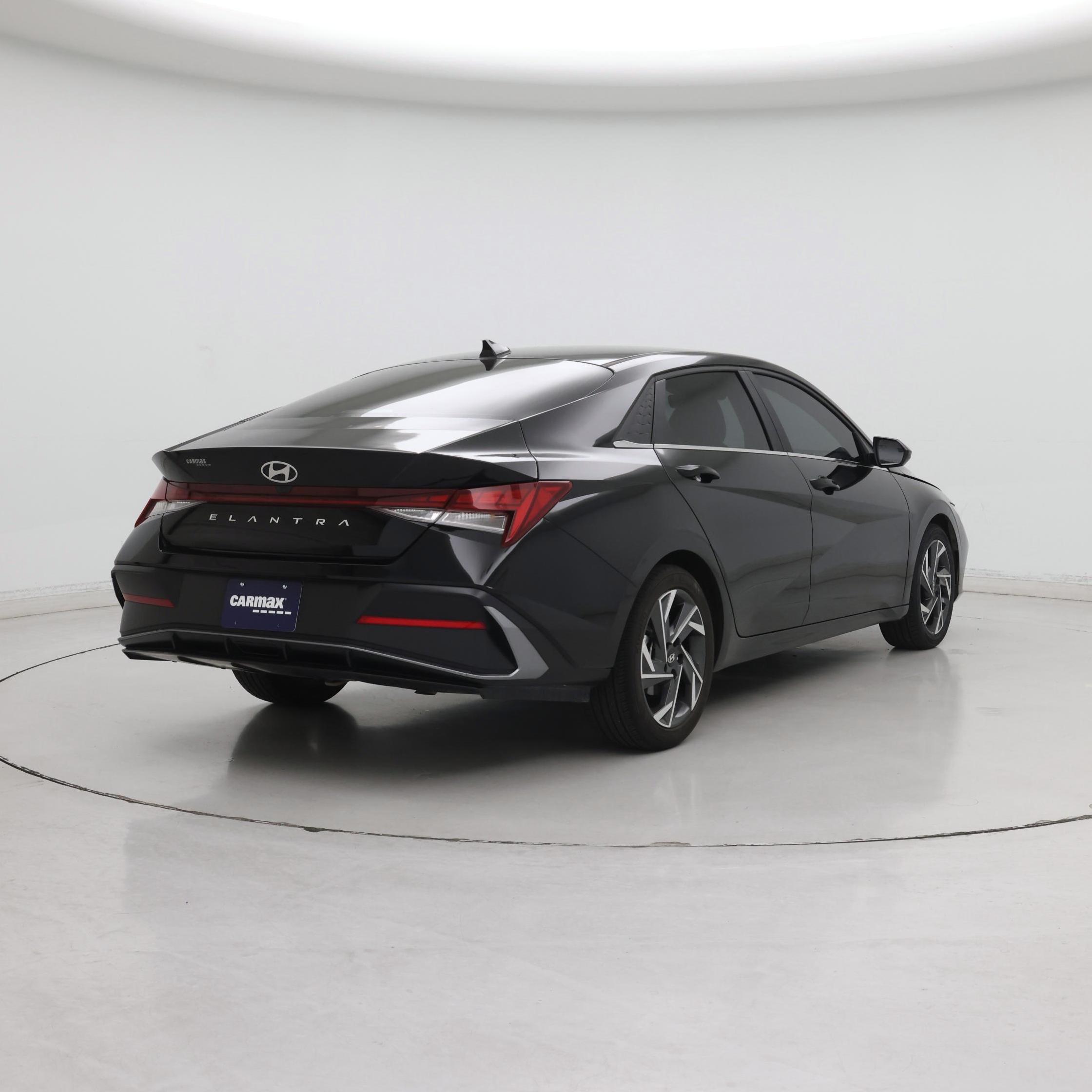 Thumbnail: 2024 Hyundai Elantra - 8