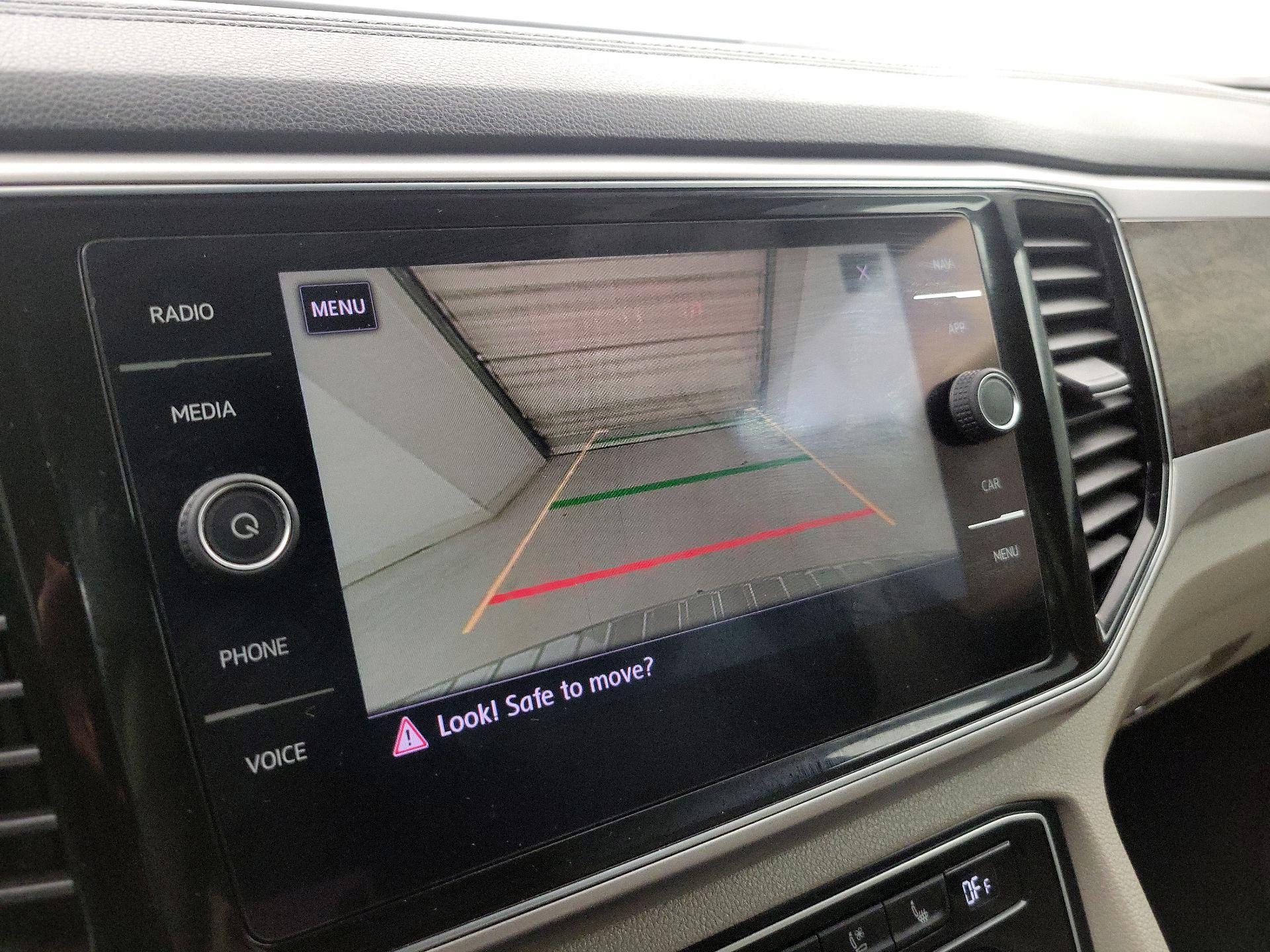 Thumbnail: 2018 Volkswagen Atlas - 15