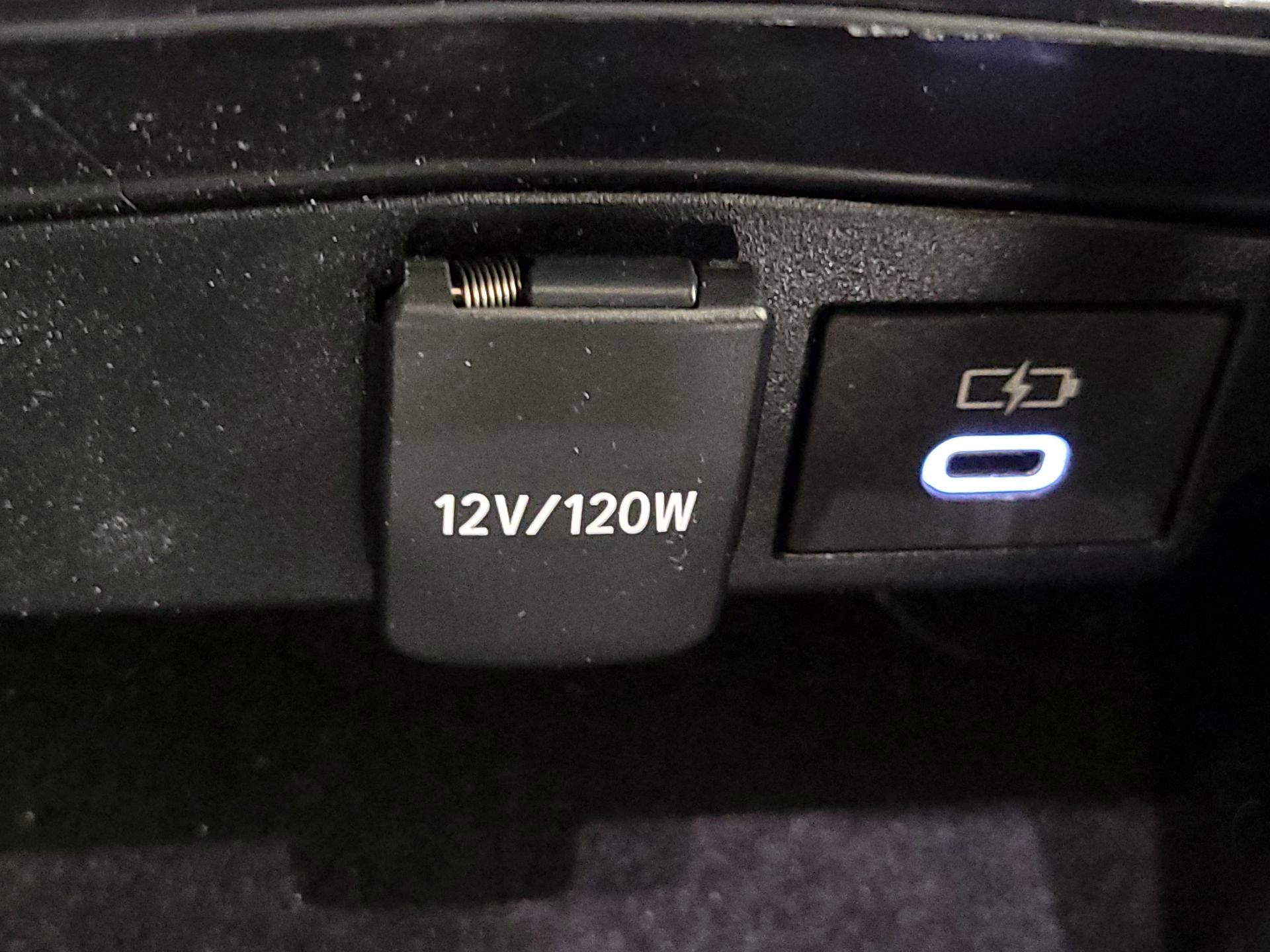 Thumbnail: 2025 Toyota Corolla - 18