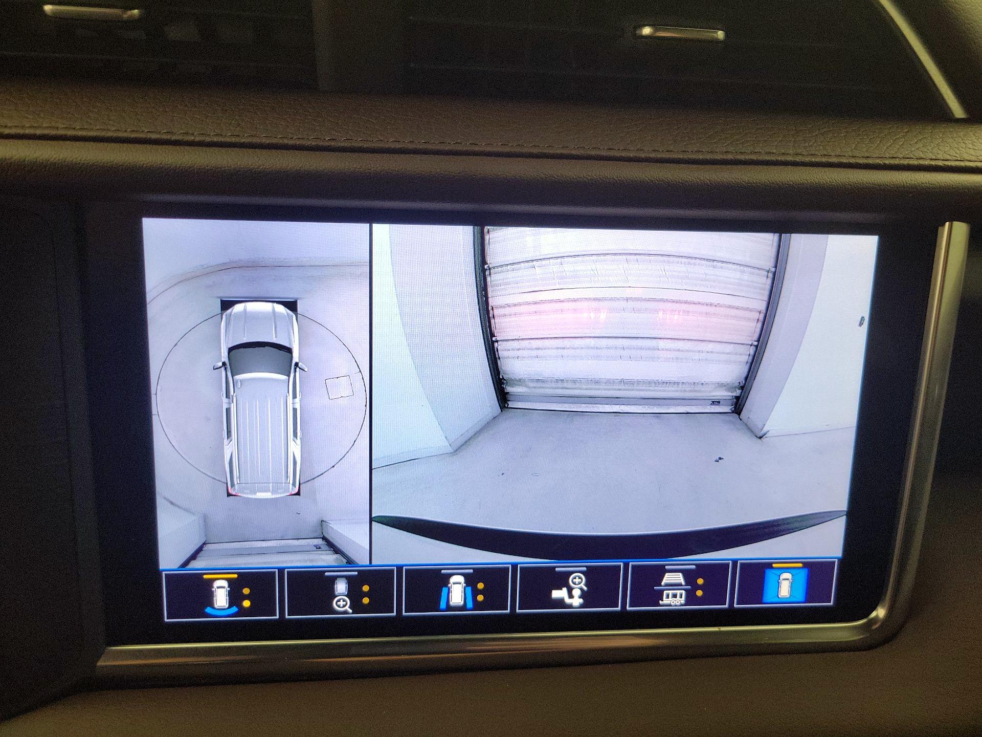 Thumbnail: 2021 GMC Yukon XL - 14