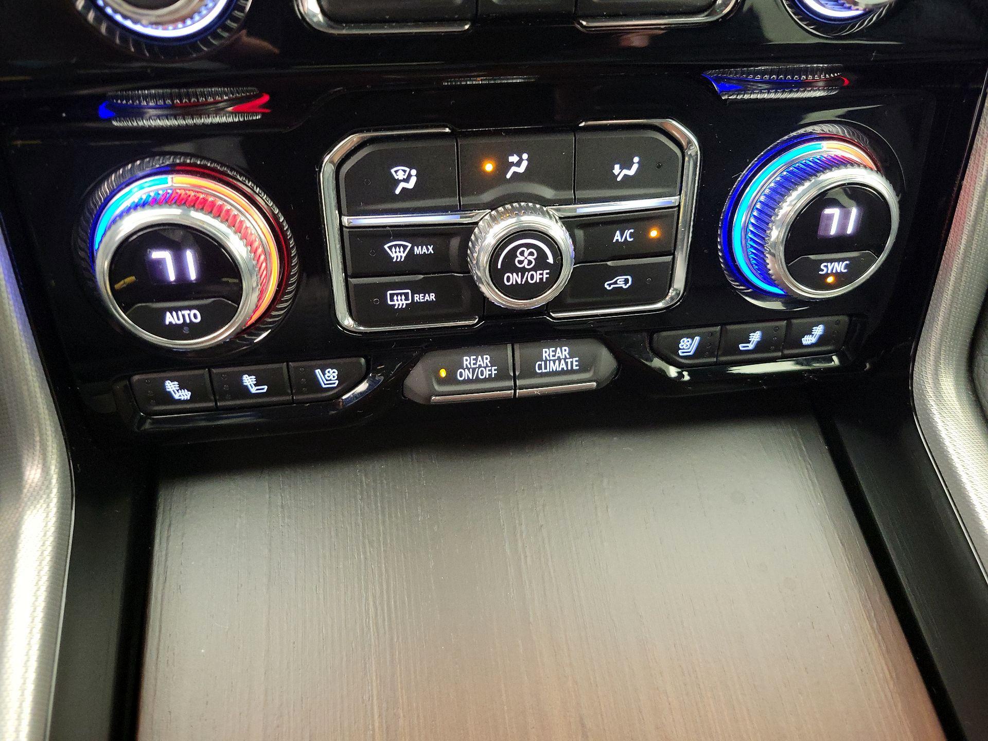 Thumbnail: 2021 GMC Yukon XL - 16