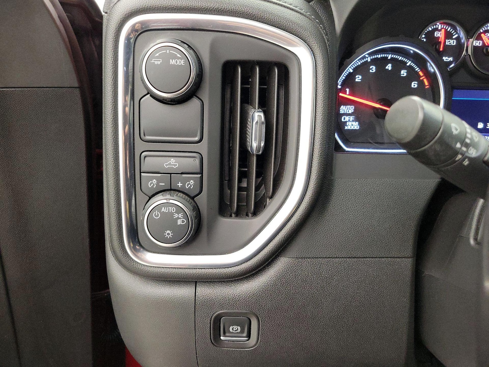 2021 Chevrolet Silverado 1500 LT - Photo 14