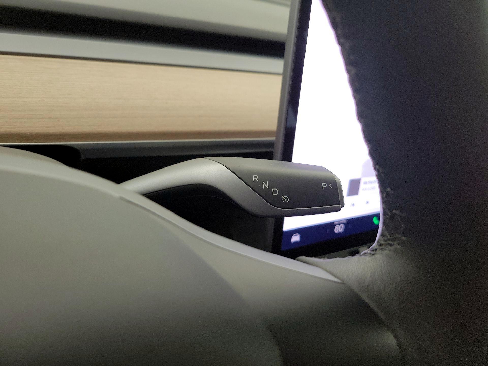 Thumbnail: 2022 Tesla Model 3 - 17