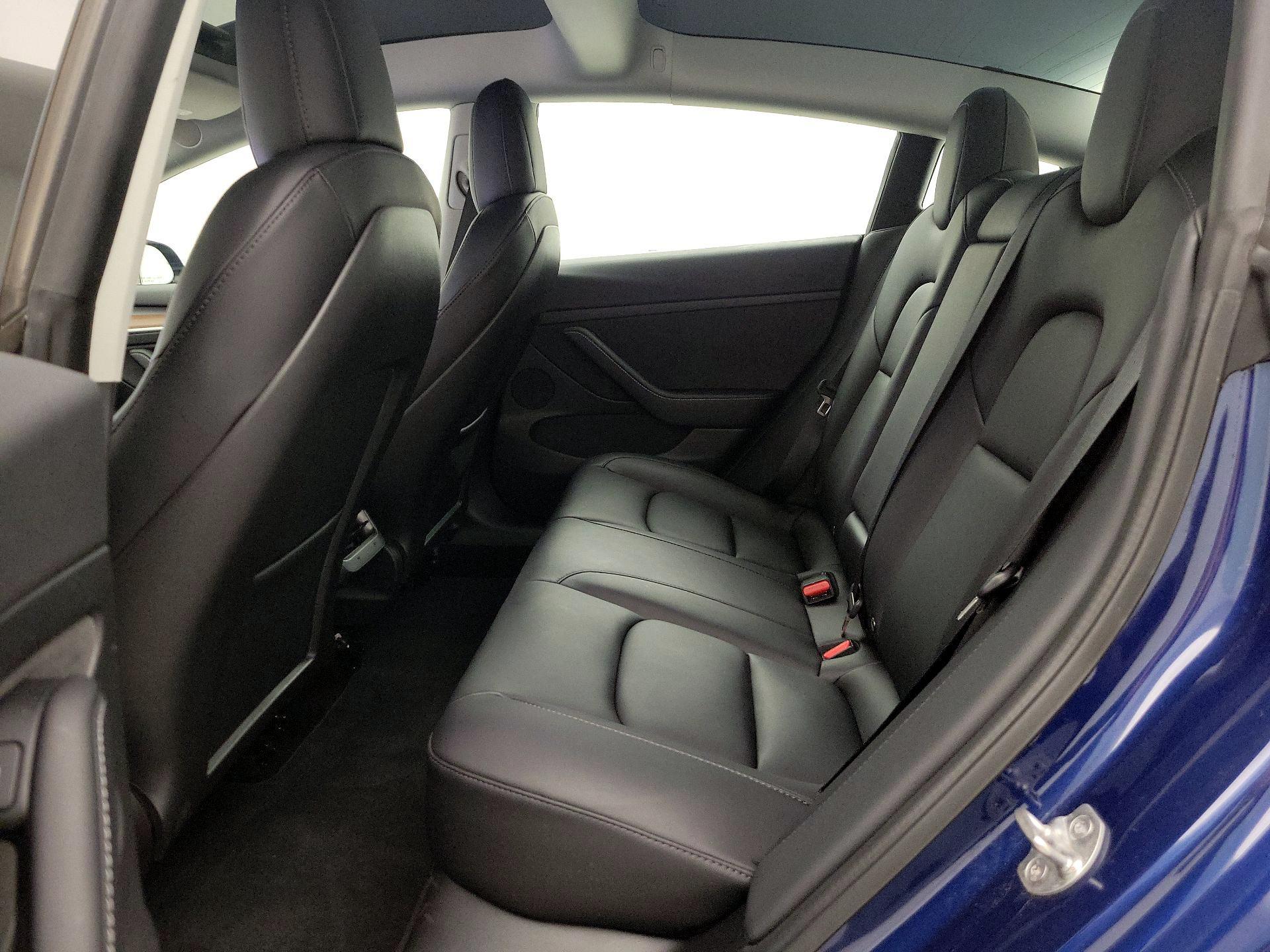 Thumbnail: 2022 Tesla Model 3 - 20