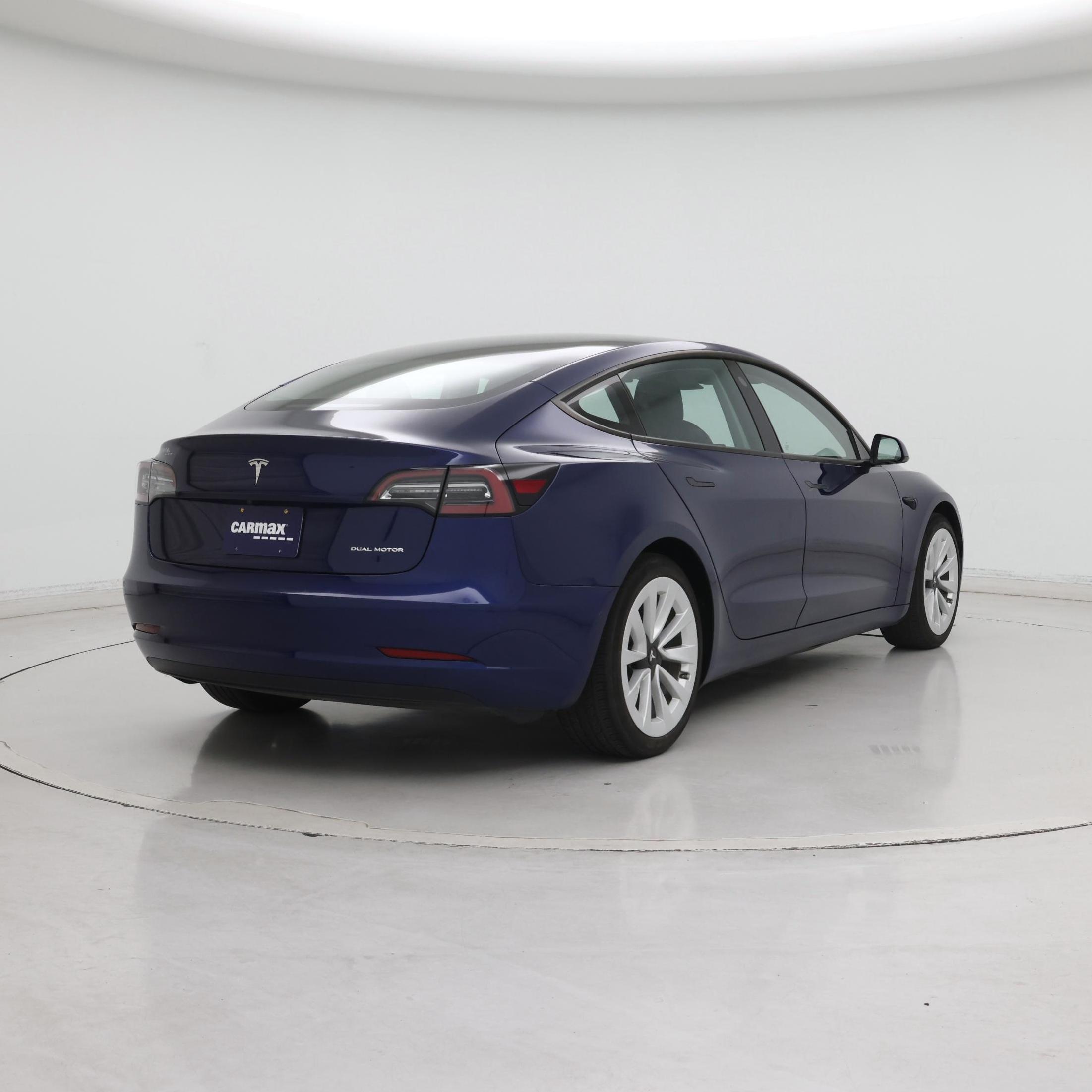 Thumbnail: 2022 Tesla Model 3 - 8