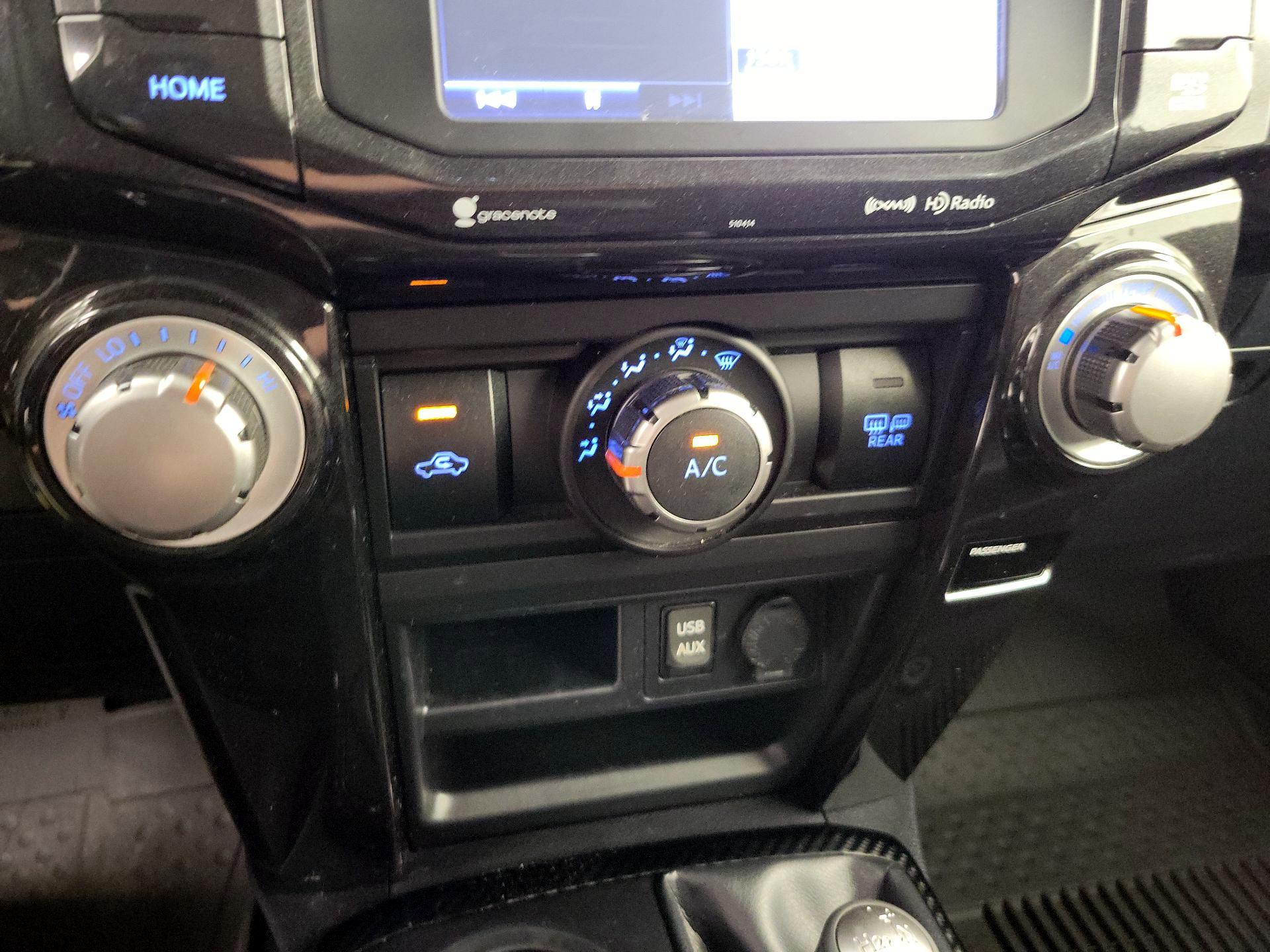 Thumbnail: 2019 Toyota 4Runner - 17