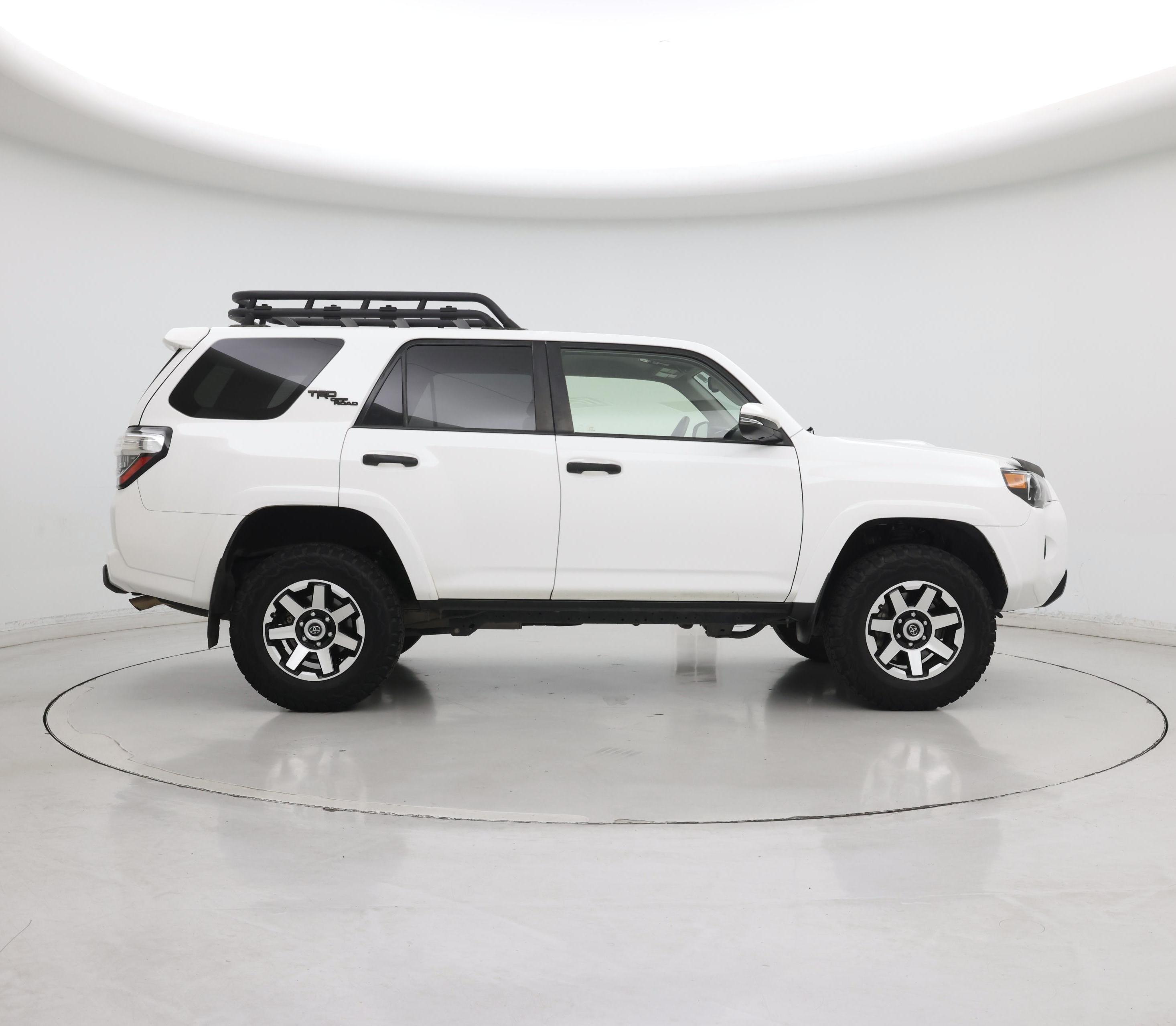 Thumbnail: 2019 Toyota 4Runner - 7