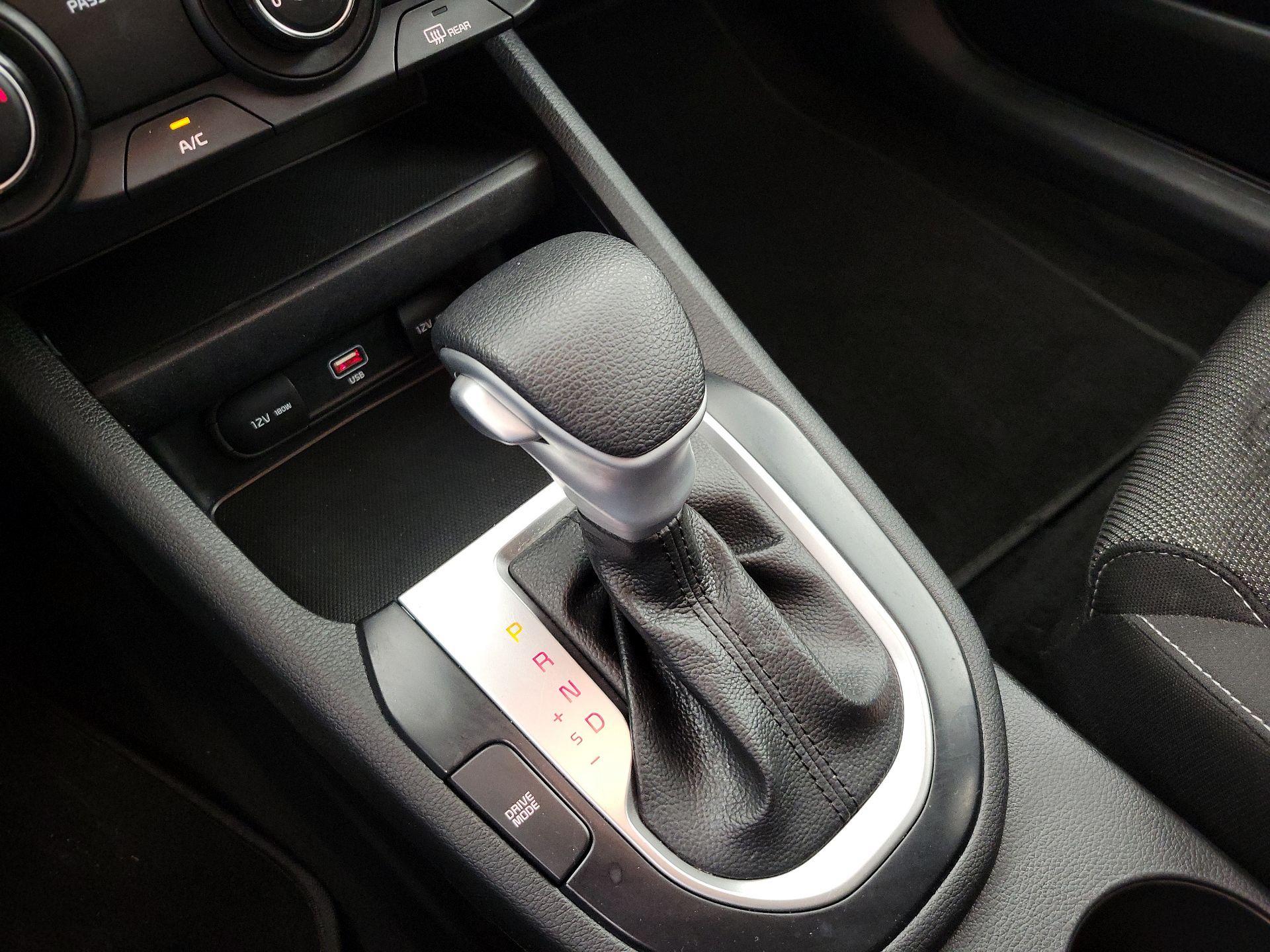 Thumbnail: 2022 Kia Forte - 17