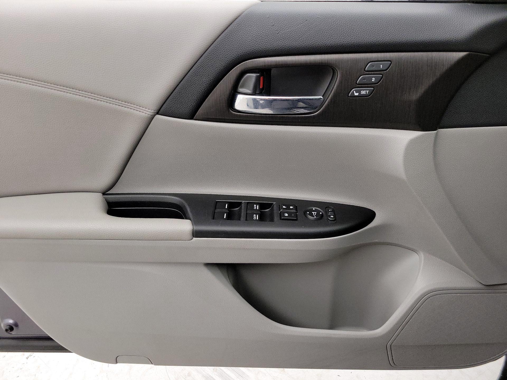 Thumbnail: 2014 Honda Accord - 12