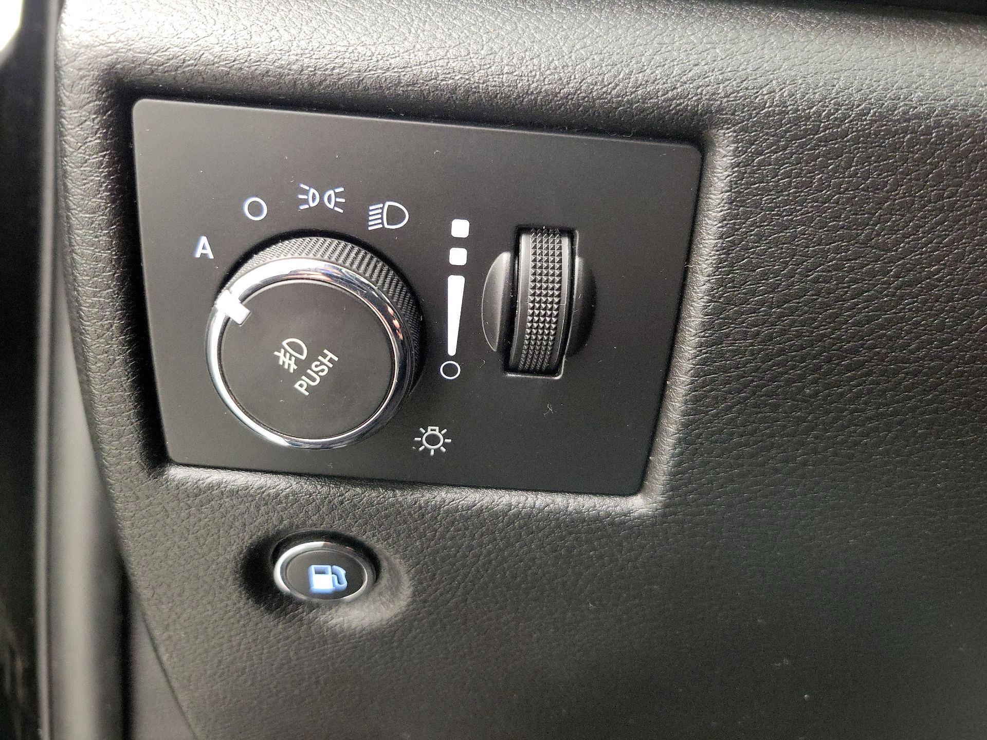 Thumbnail: 2017 Jeep Grand Cherokee - 13