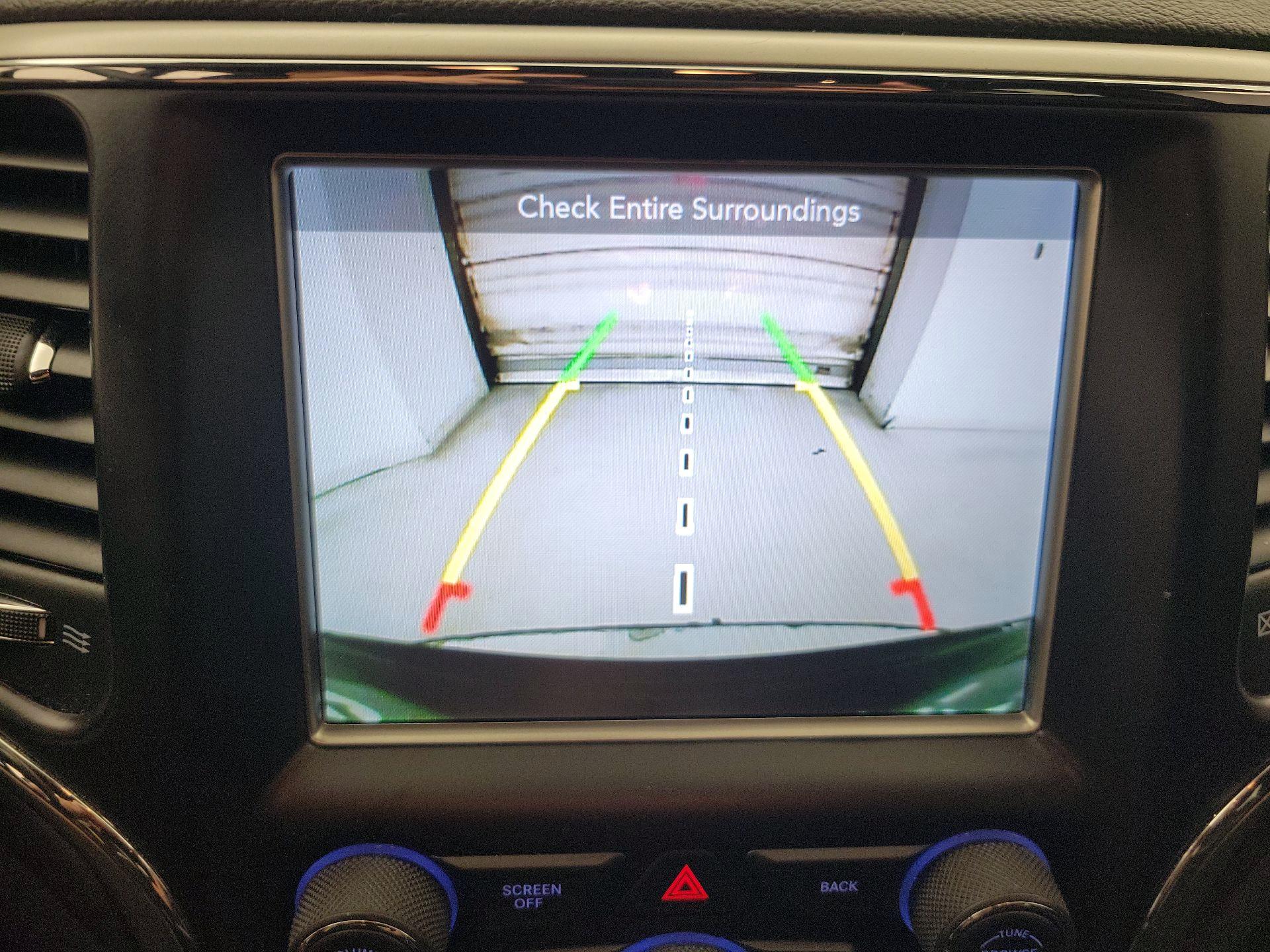 Thumbnail: 2017 Jeep Grand Cherokee - 14