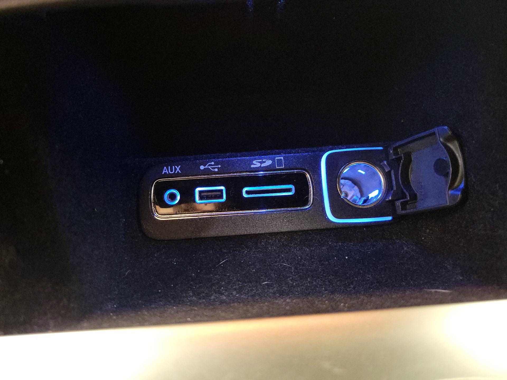 Thumbnail: 2017 Jeep Grand Cherokee - 18