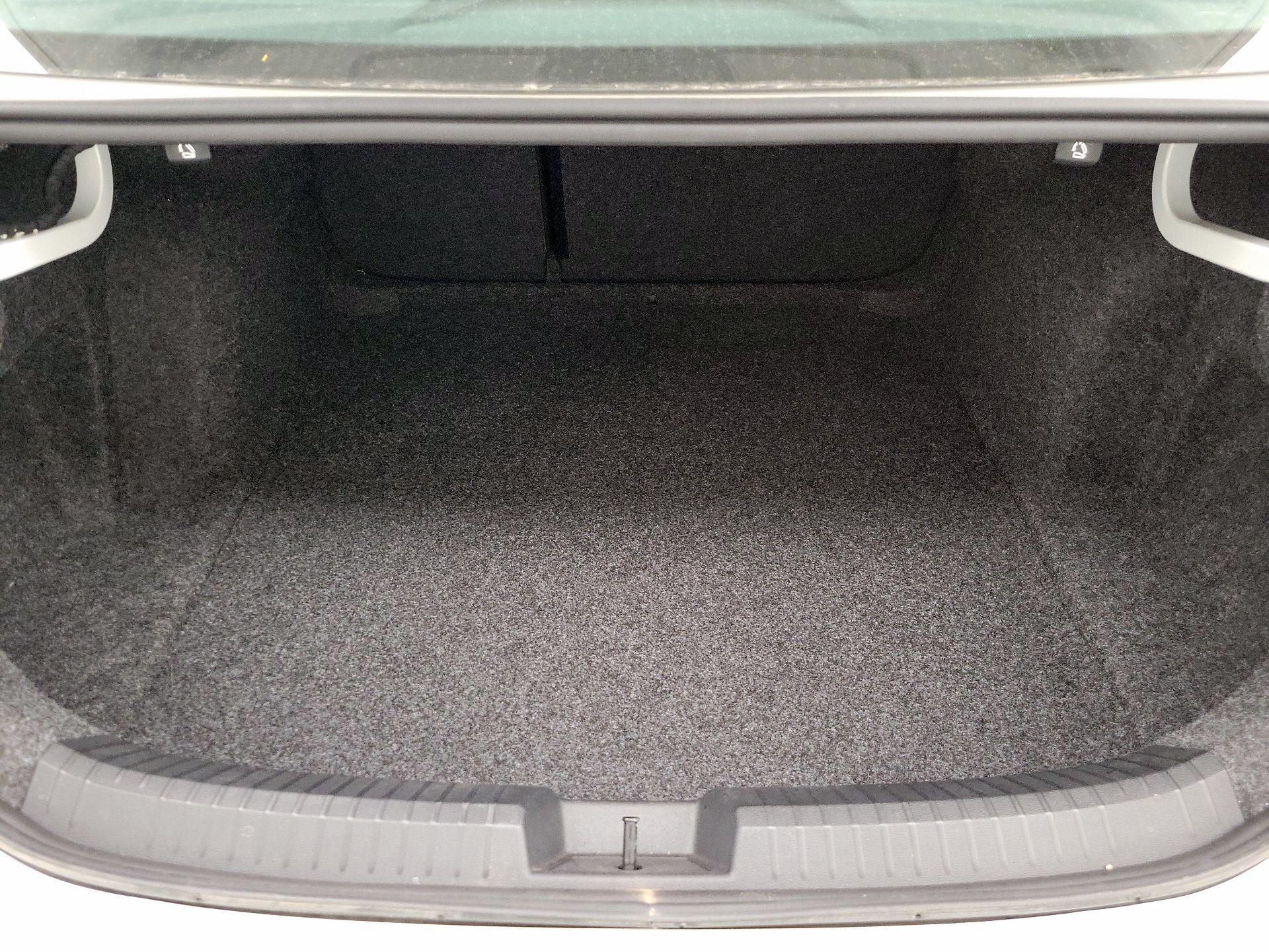 Thumbnail: 2024 Volkswagen Jetta - 20