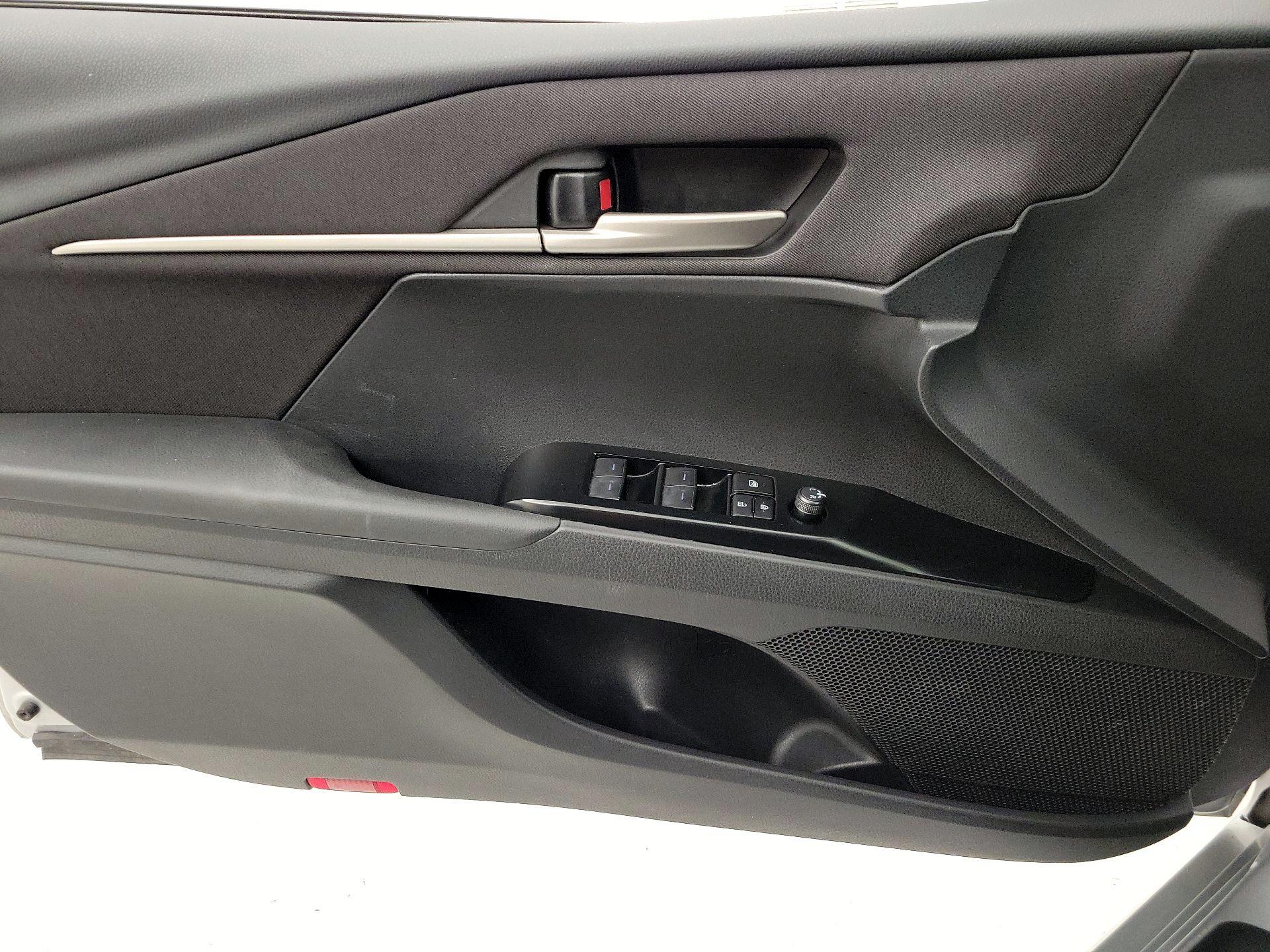 Thumbnail: 2025 Toyota Camry - 12